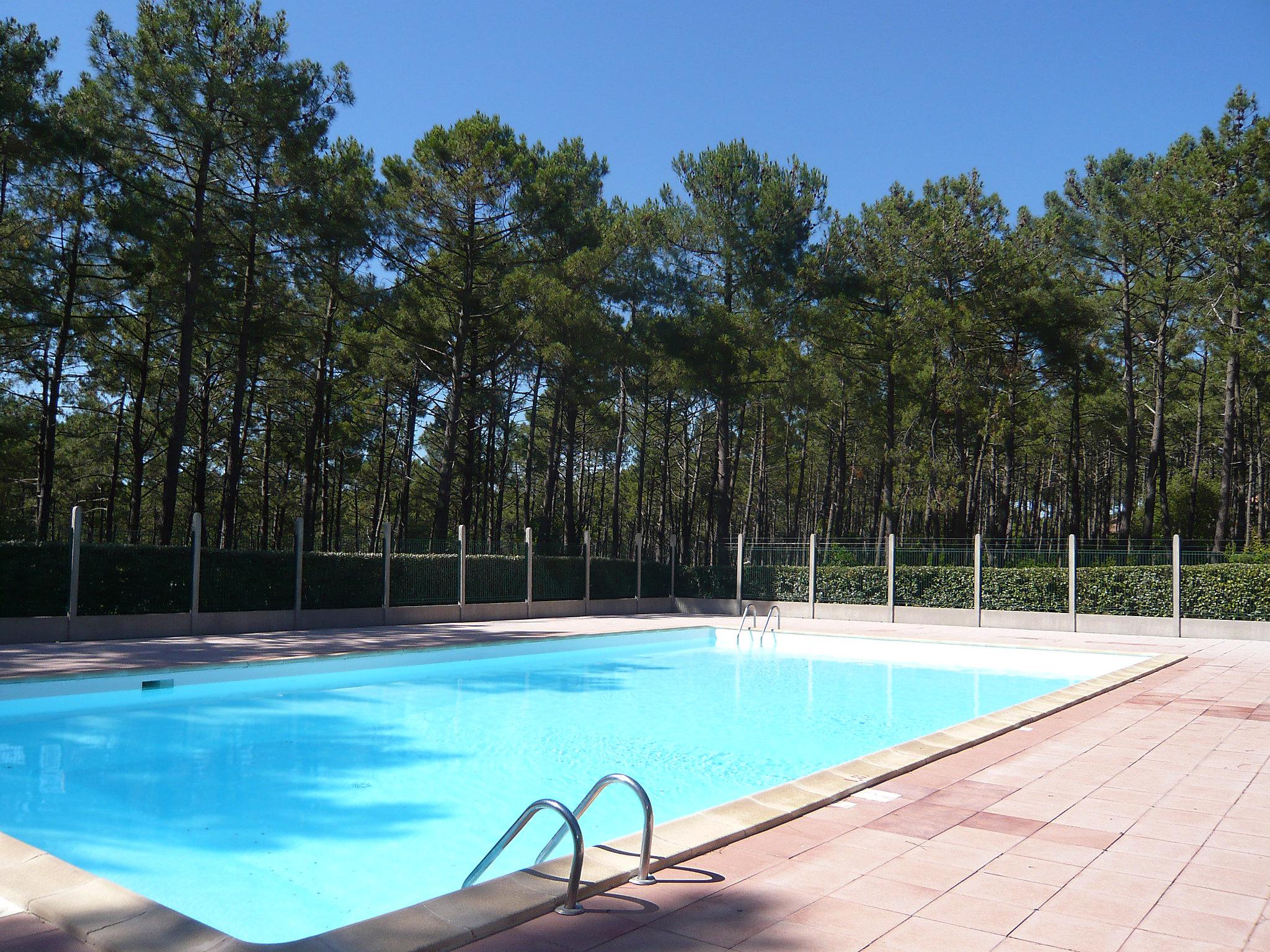 Foto 1 - Casa de 2 quartos em Lacanau com piscina e vistas do mar
