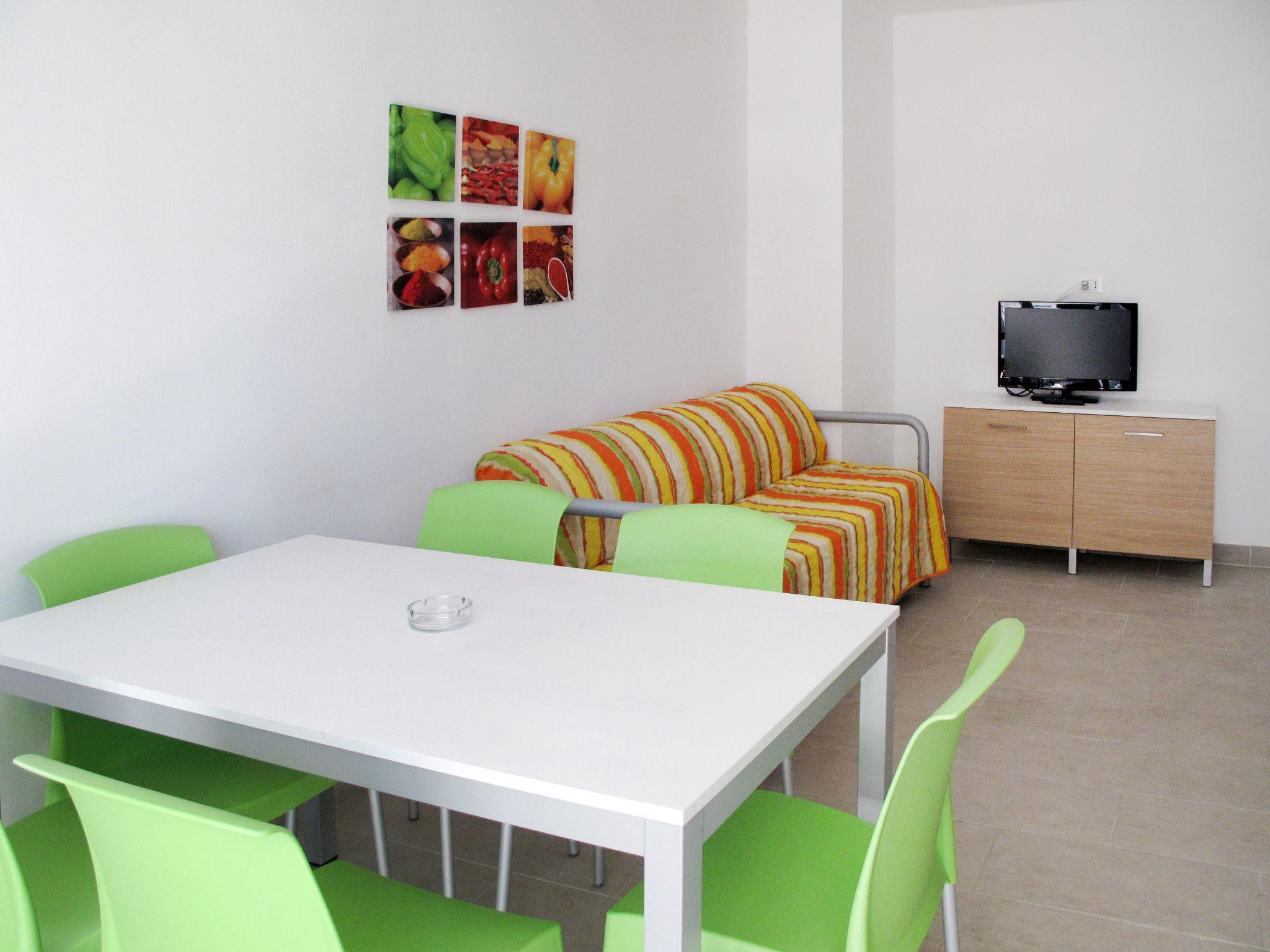 Foto 6 - Apartamento de 1 quarto em Lignano Sabbiadoro com piscina