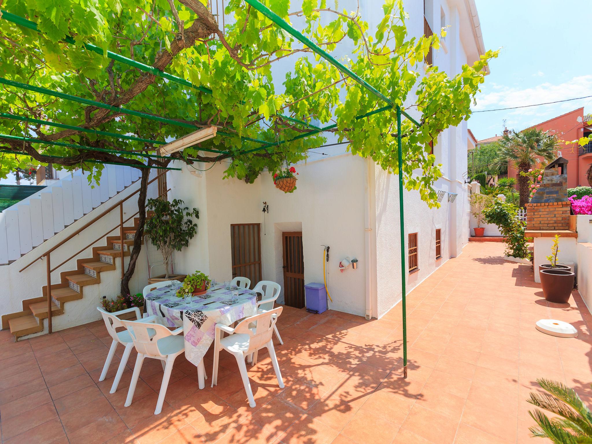 Foto 5 - Haus mit 3 Schlafzimmern in Cunit mit schwimmbad und blick aufs meer