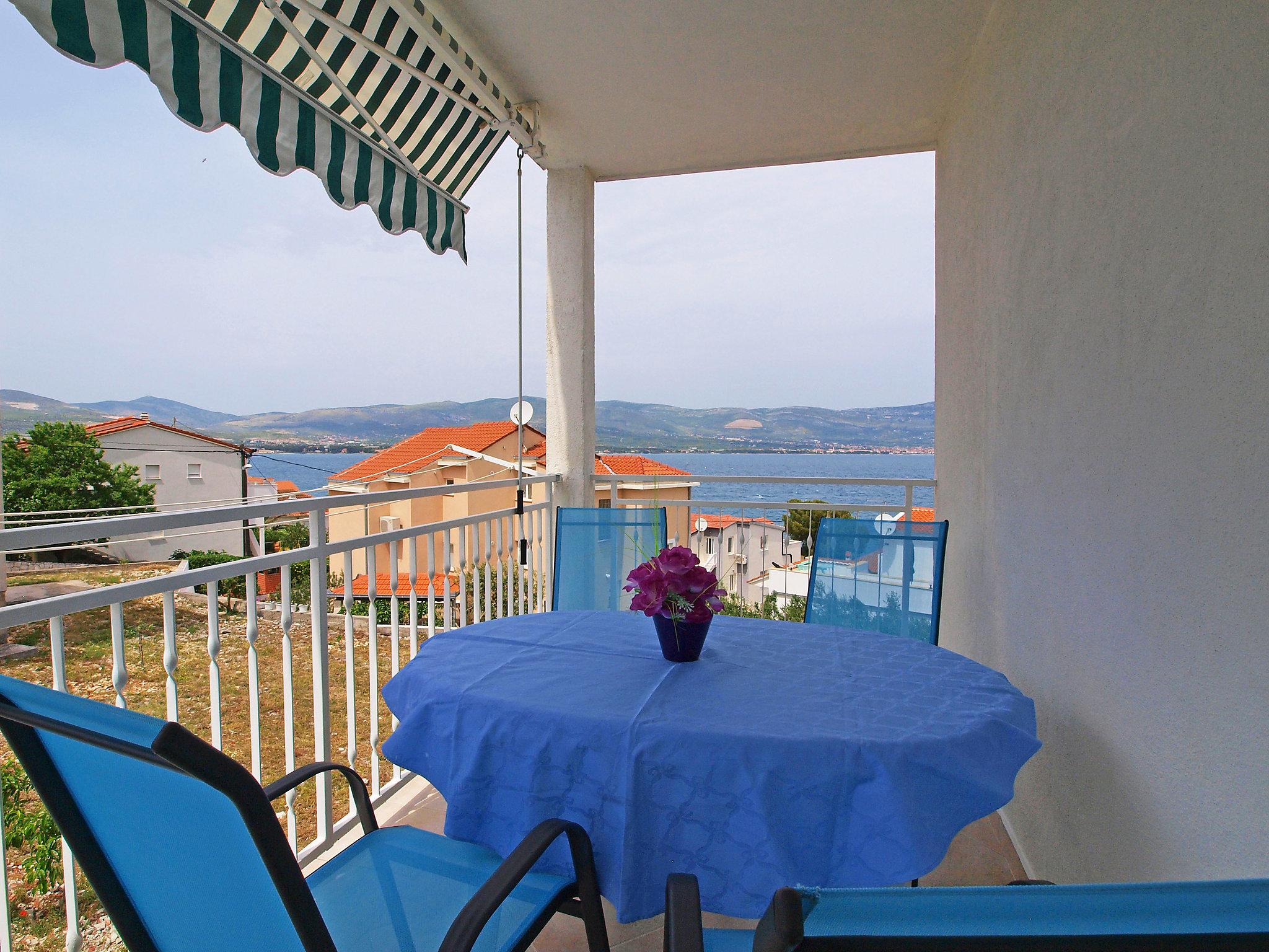 Foto 3 - Apartamento de 2 quartos em Split com jardim e vistas do mar