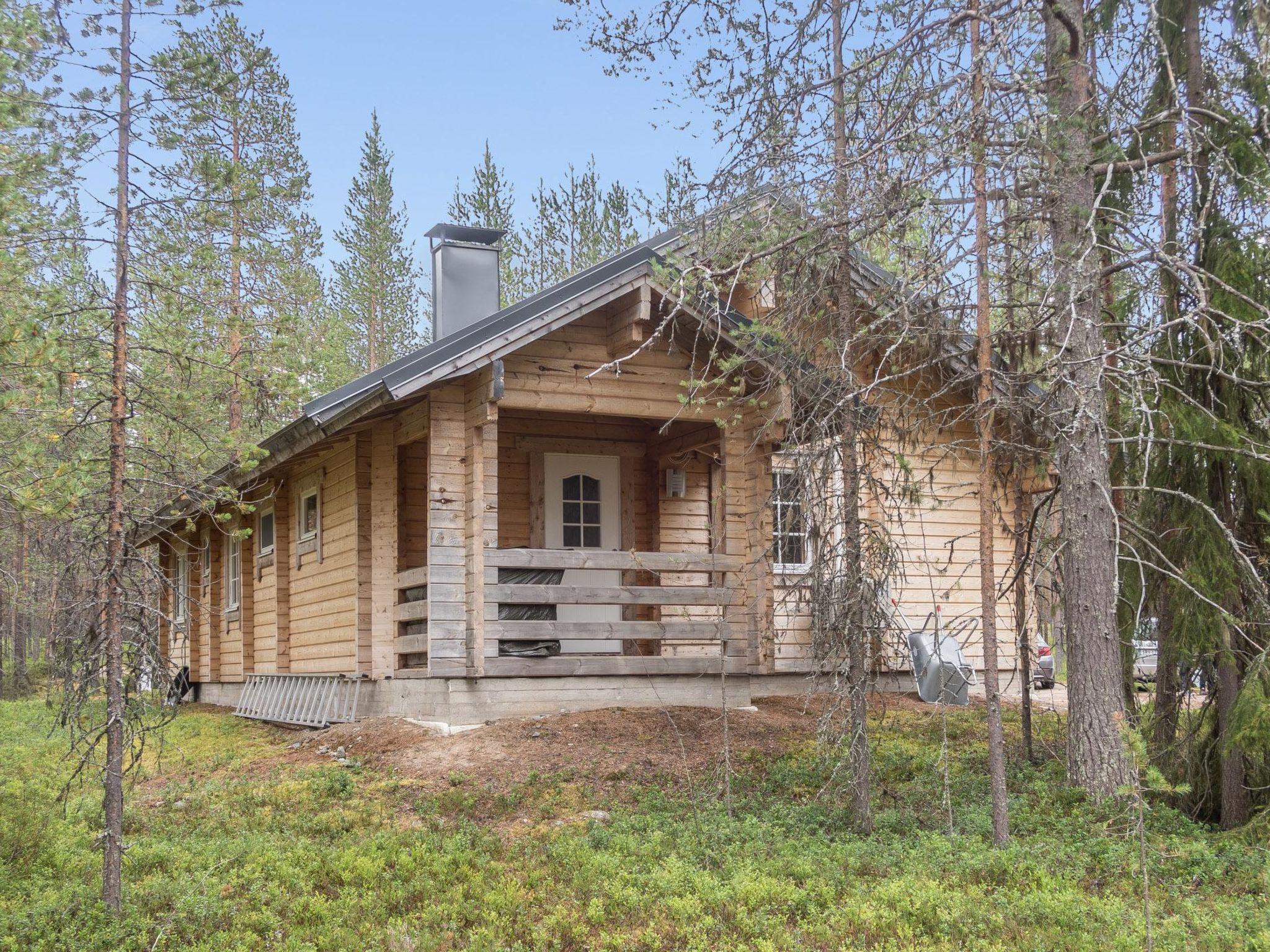 Foto 3 - Casa de 2 habitaciones en Kuusamo con sauna y vistas a la montaña