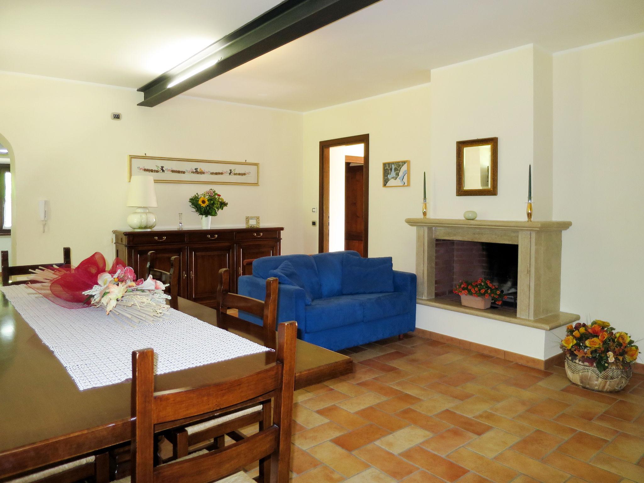 Photo 12 - 2 bedroom Apartment in Caprarola with swimming pool and mountain view