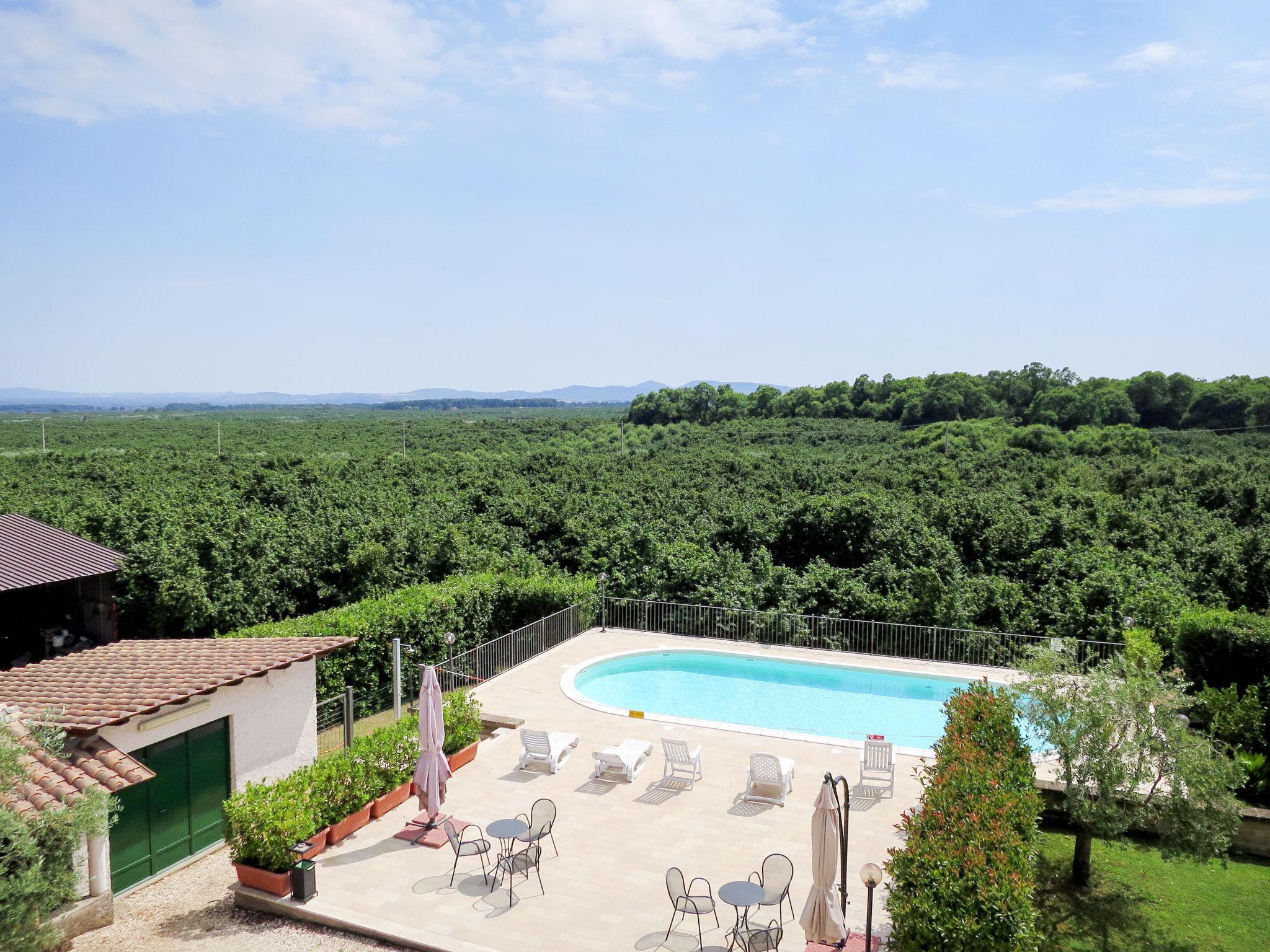 Foto 3 - Appartamento con 1 camera da letto a Caprarola con piscina e vista sulle montagne