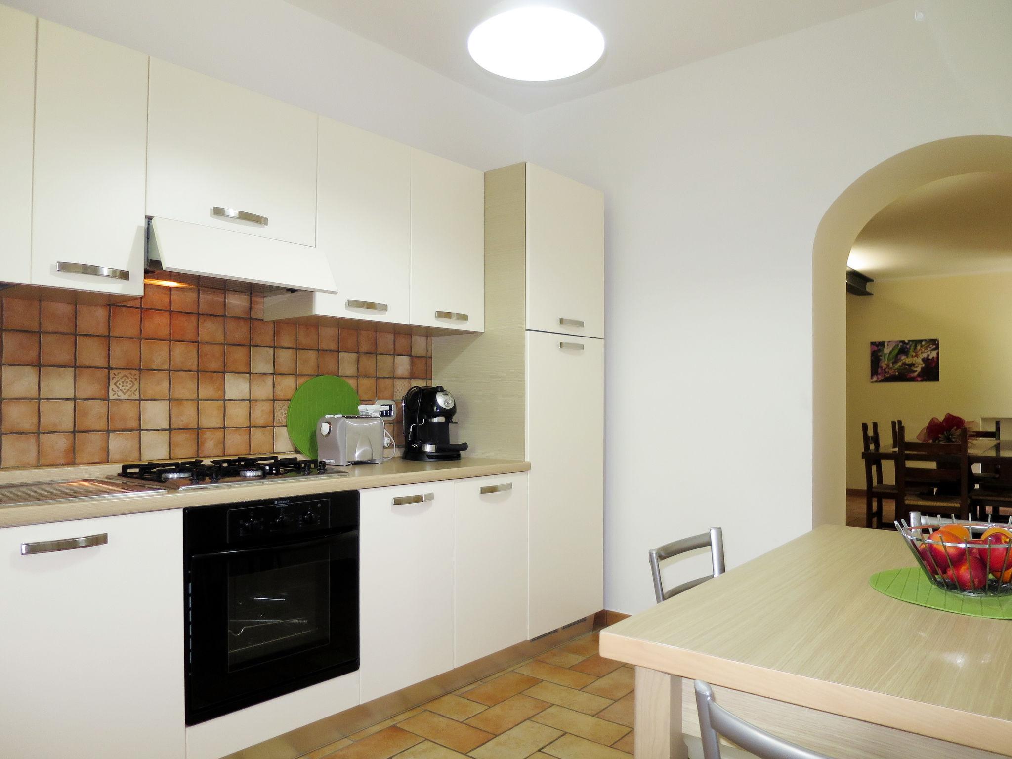 Photo 14 - 2 bedroom Apartment in Caprarola with swimming pool and garden