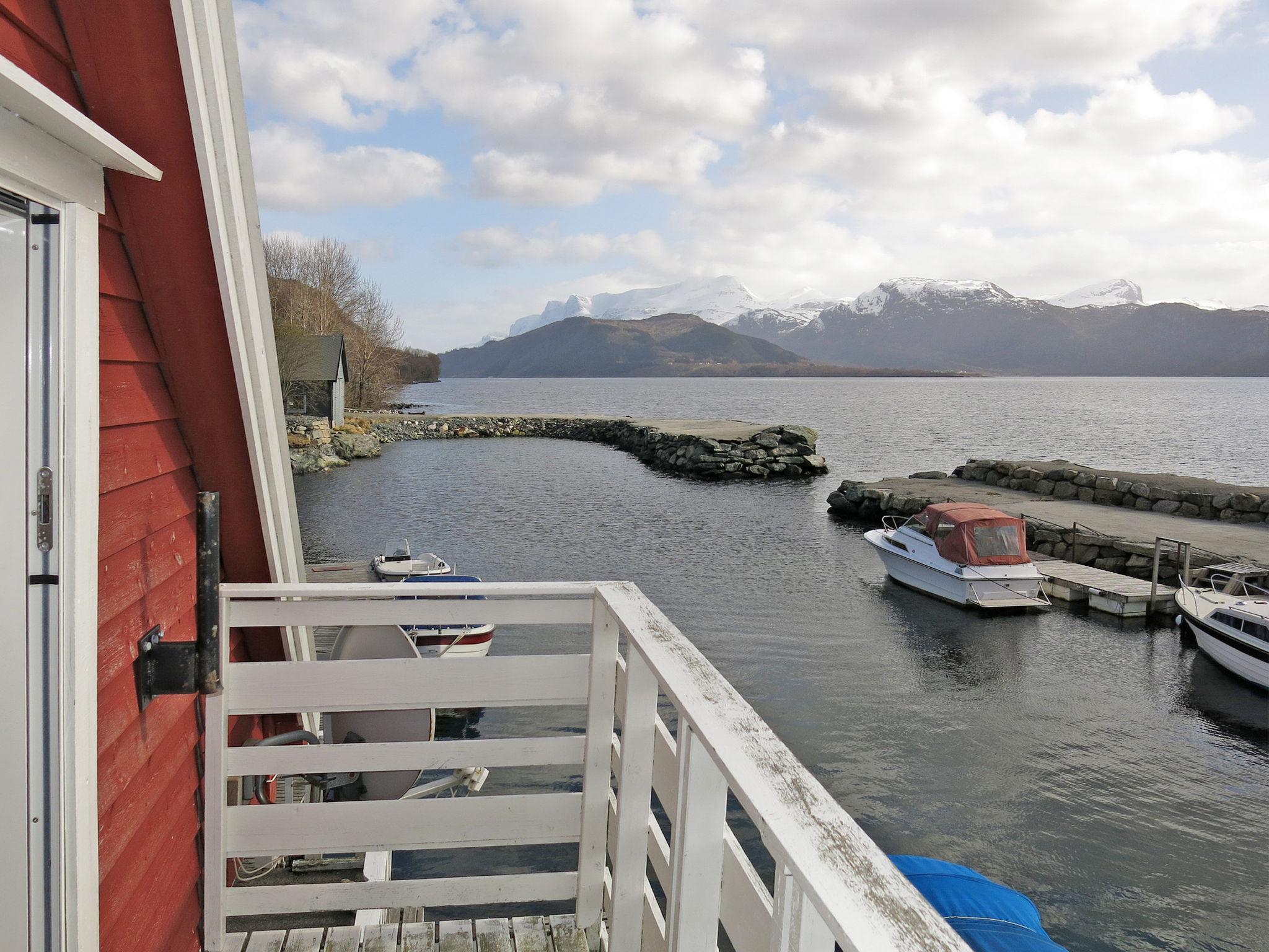 Foto 7 - Casa de 3 habitaciones en Sande i Sunnfjord con terraza
