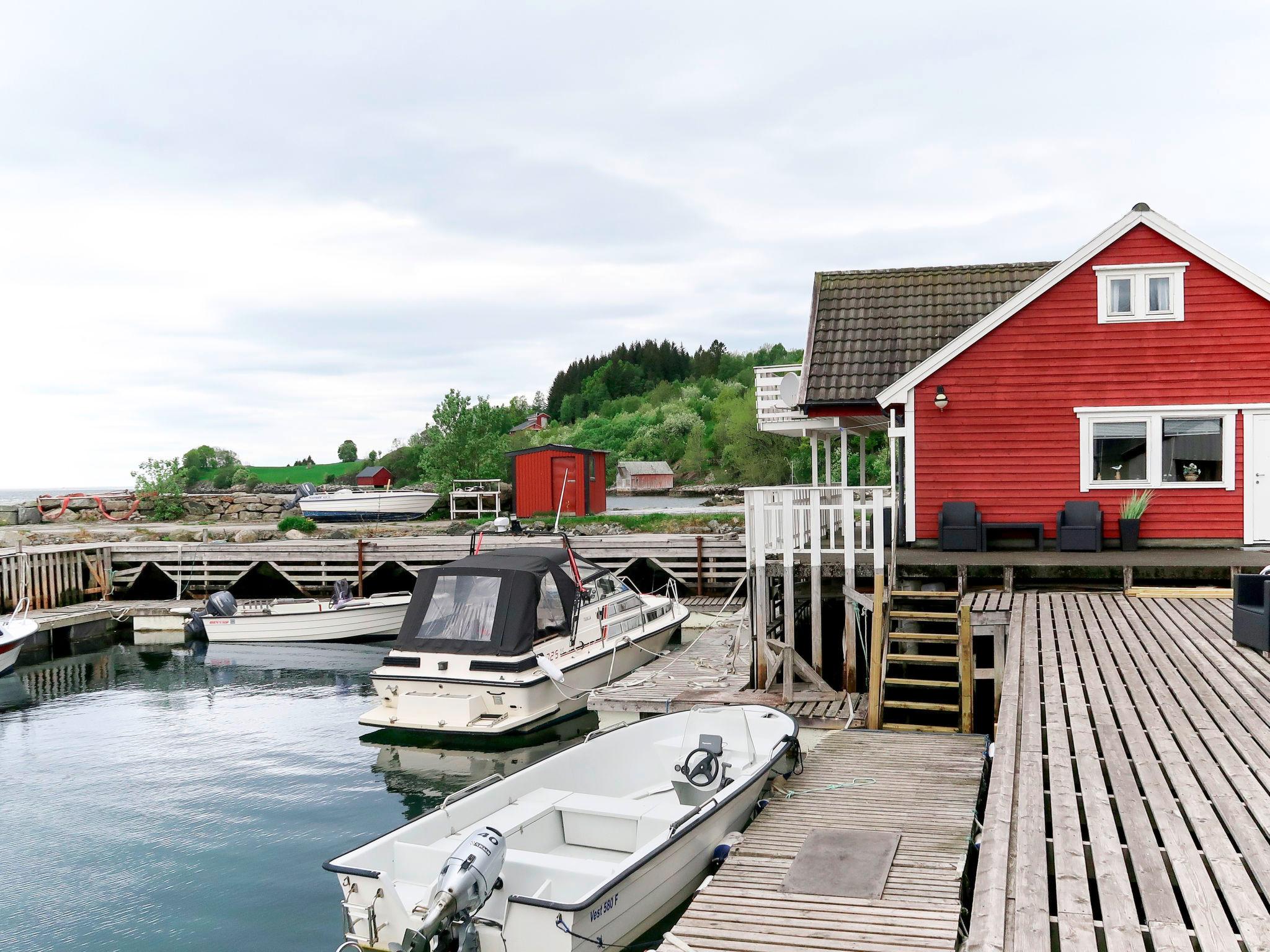 Photo 14 - 3 bedroom House in Sande i Sunnfjord with terrace