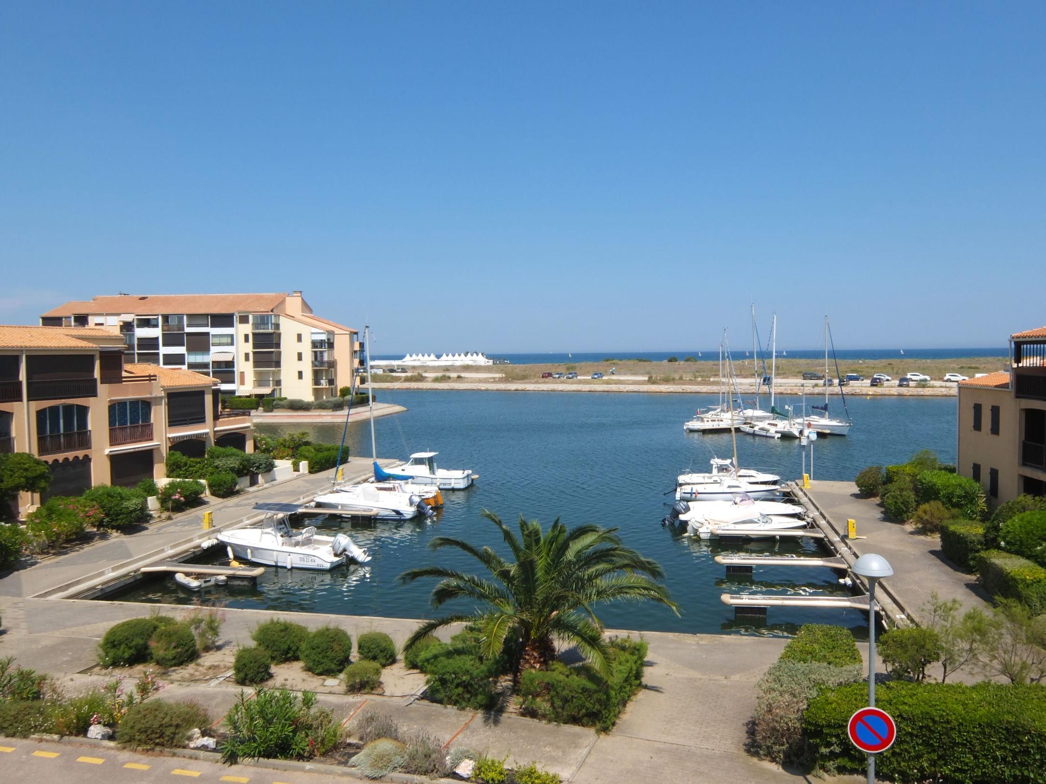 Foto 1 - Apartamento em Saint-Cyprien com piscina e vistas do mar