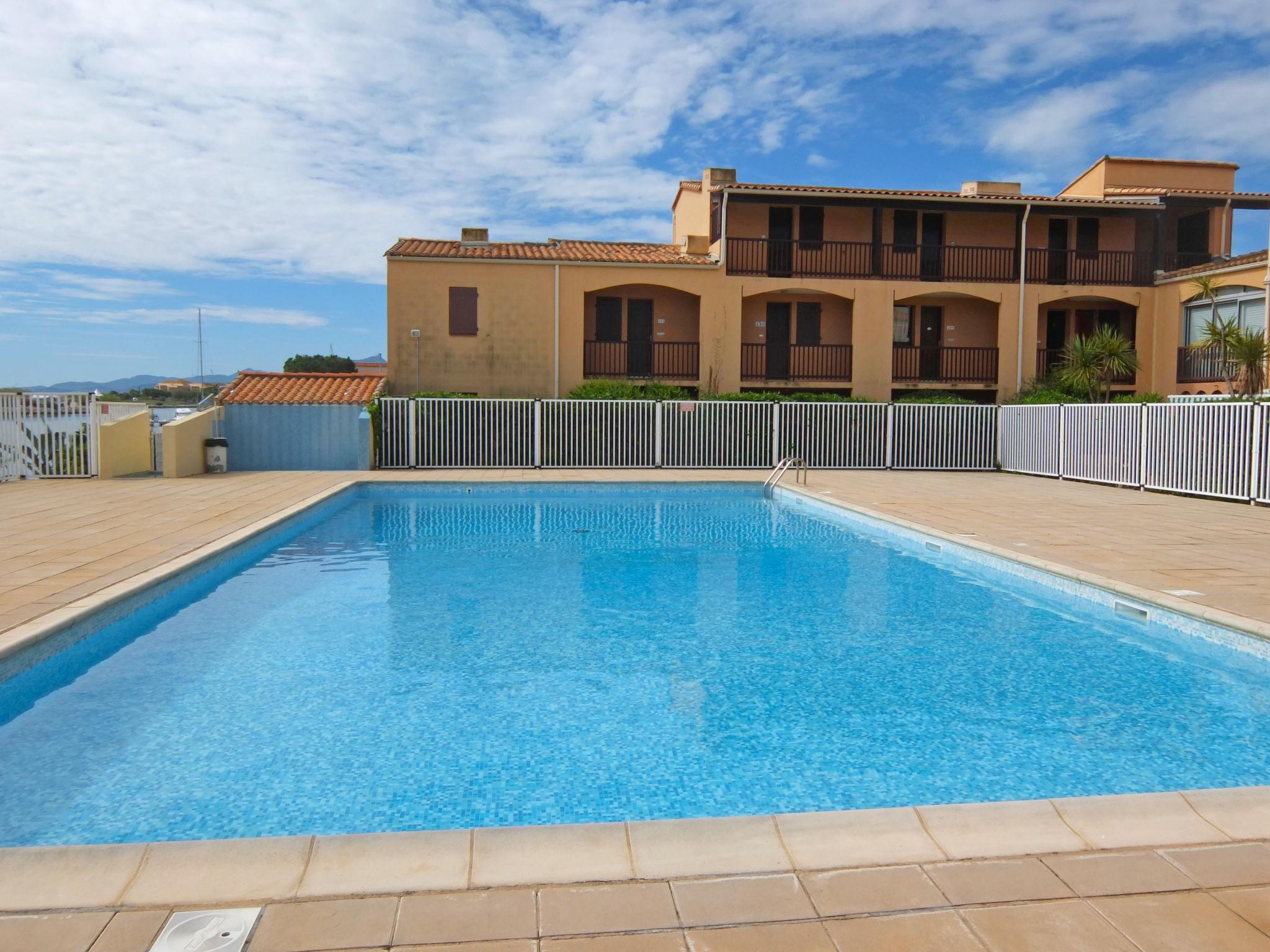 Foto 13 - Apartamento en Saint-Cyprien con piscina y vistas al mar