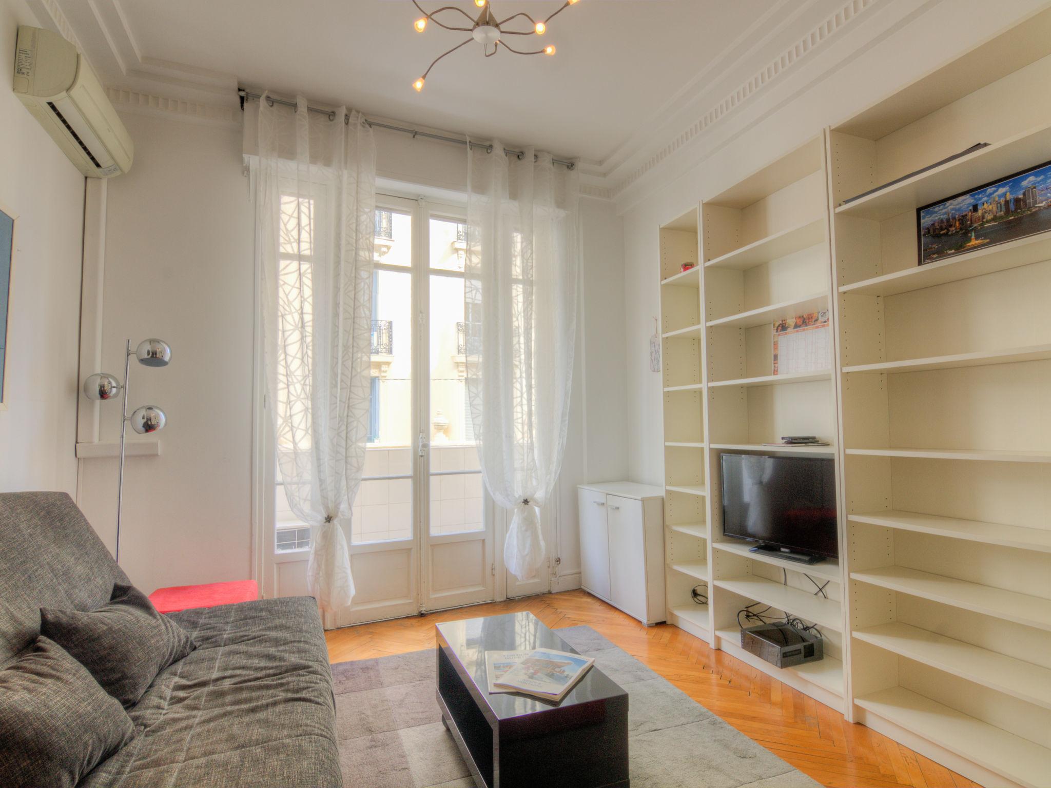 Photo 1 - Apartment in Nice with sea view