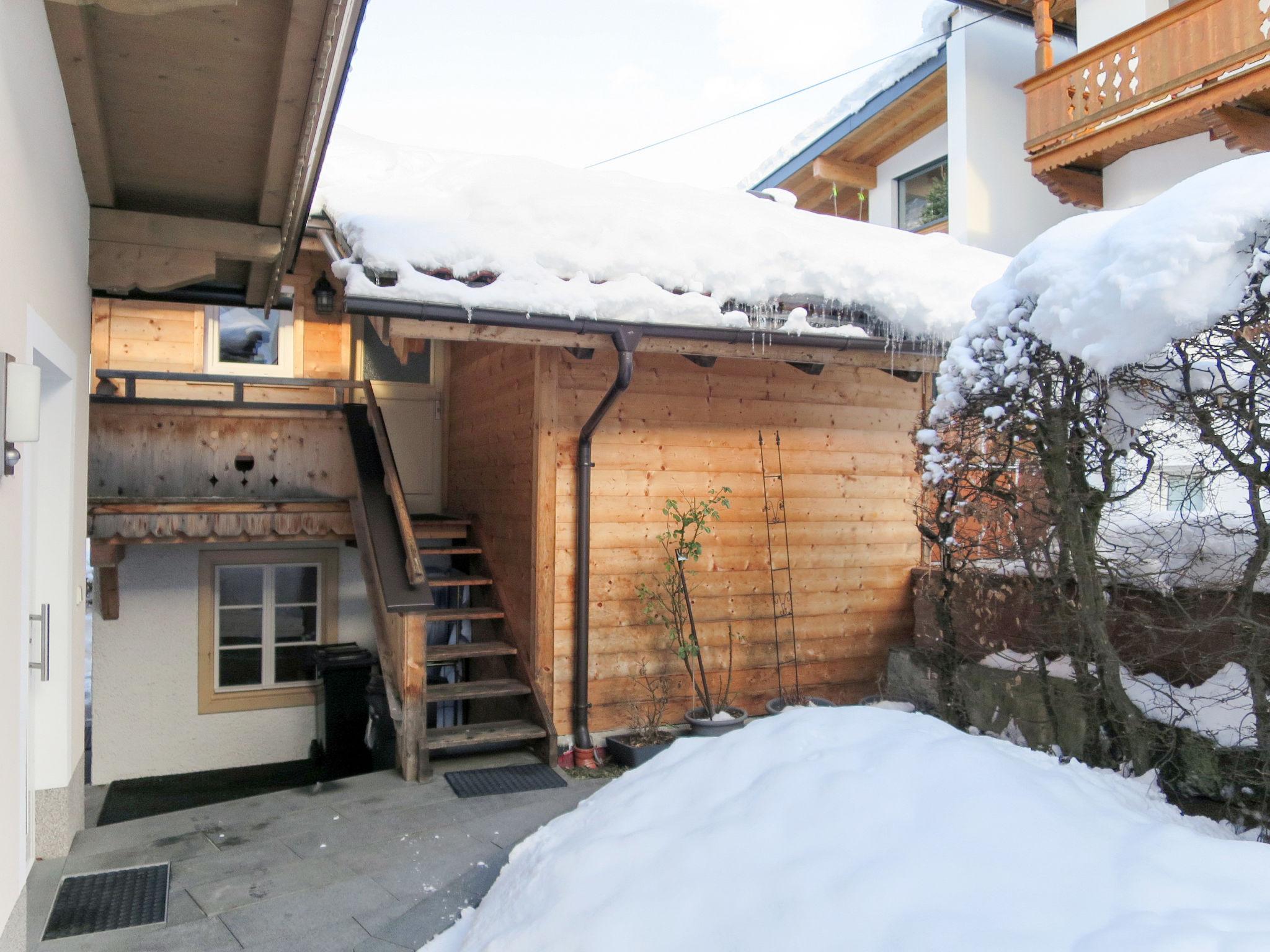 Photo 28 - Maison de 1 chambre à Mayrhofen avec jardin et vues sur la montagne