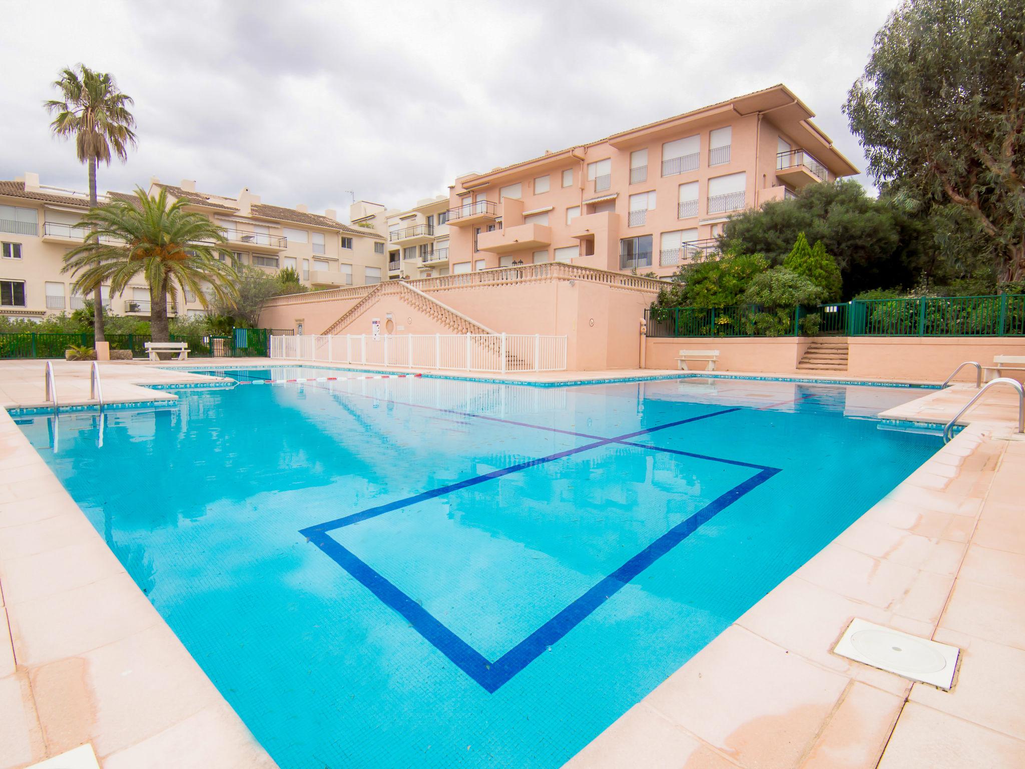 Foto 20 - Apartamento en Saint-Tropez con piscina y vistas al mar