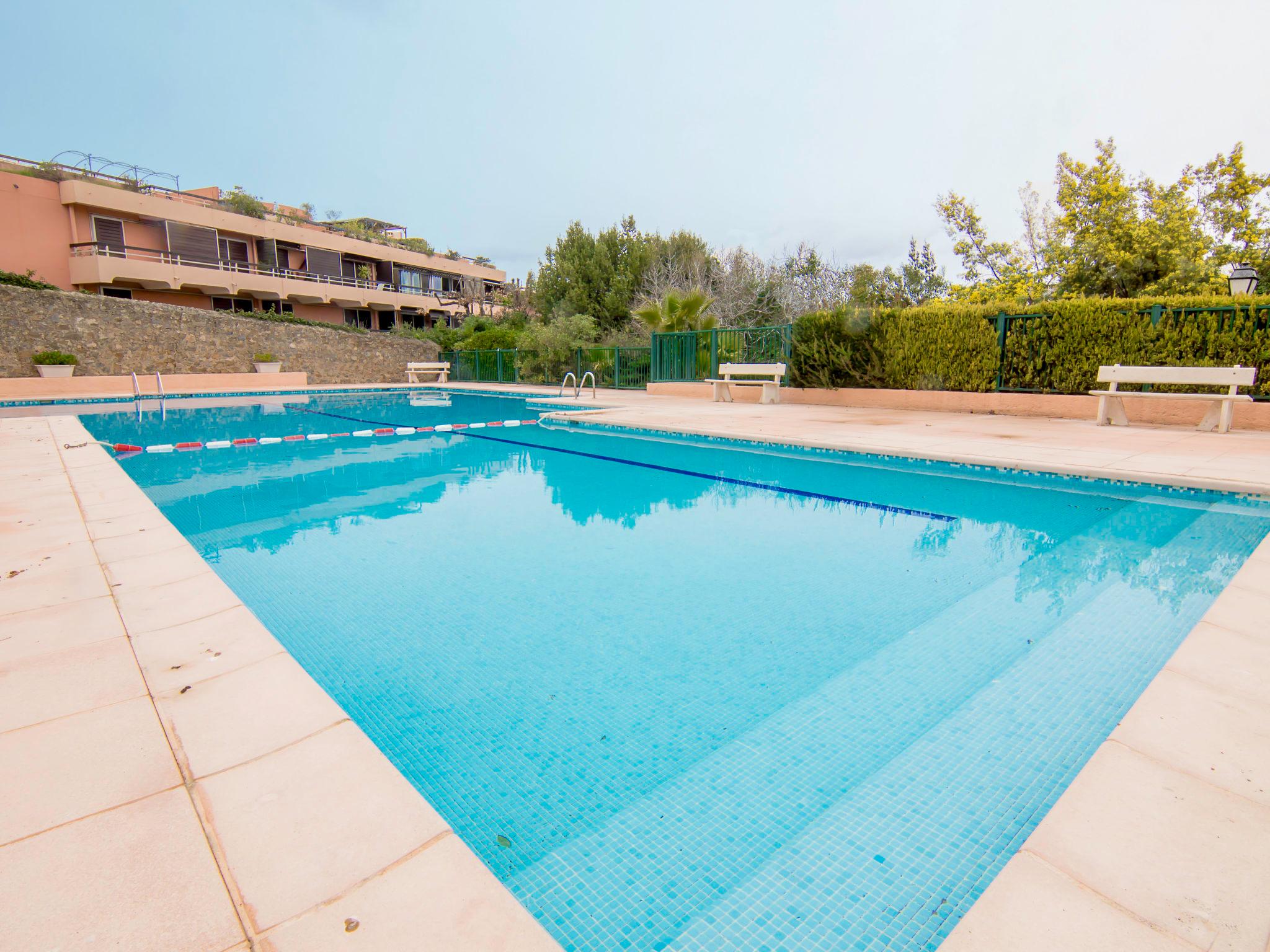 Foto 14 - Apartment in Saint-Tropez mit schwimmbad und blick aufs meer