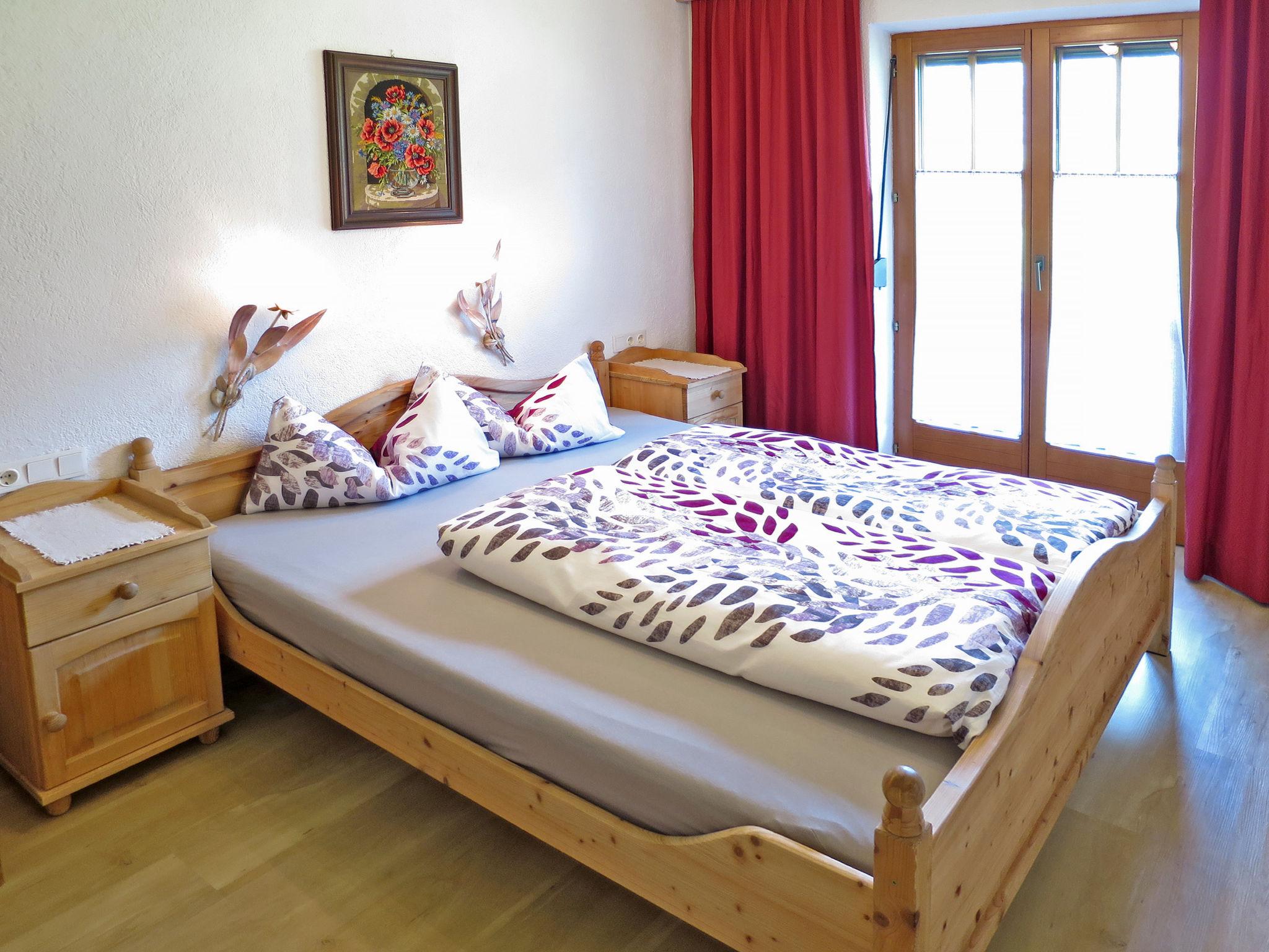 Foto 5 - Appartamento con 3 camere da letto a Aschau im Zillertal con giardino