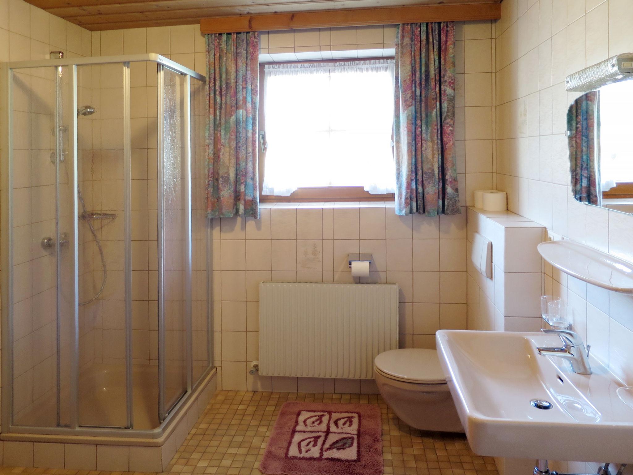 Foto 7 - Apartamento de 3 quartos em Aschau im Zillertal com jardim