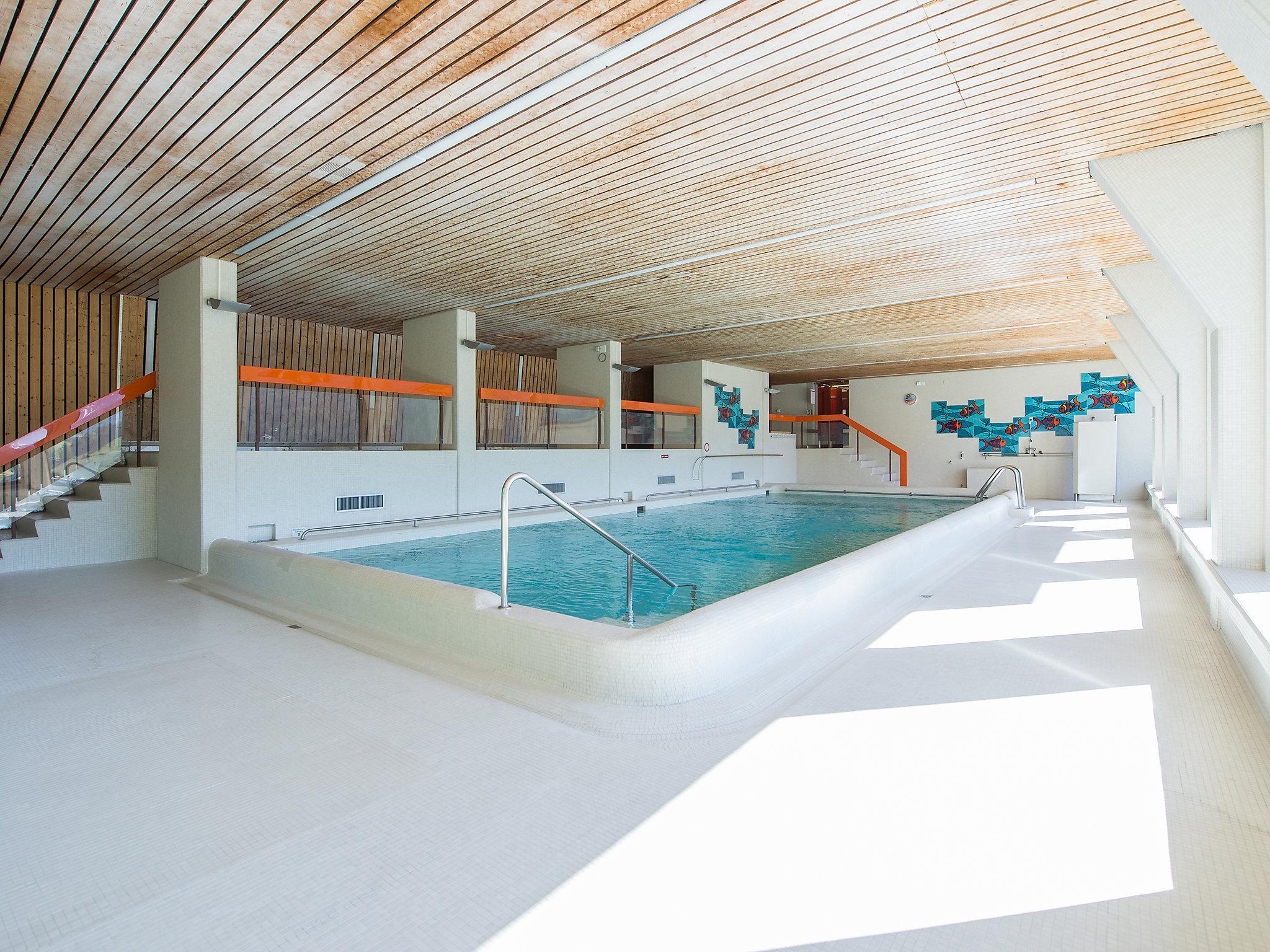 Foto 20 - Apartamento de 1 habitación en Davos con piscina y vistas a la montaña