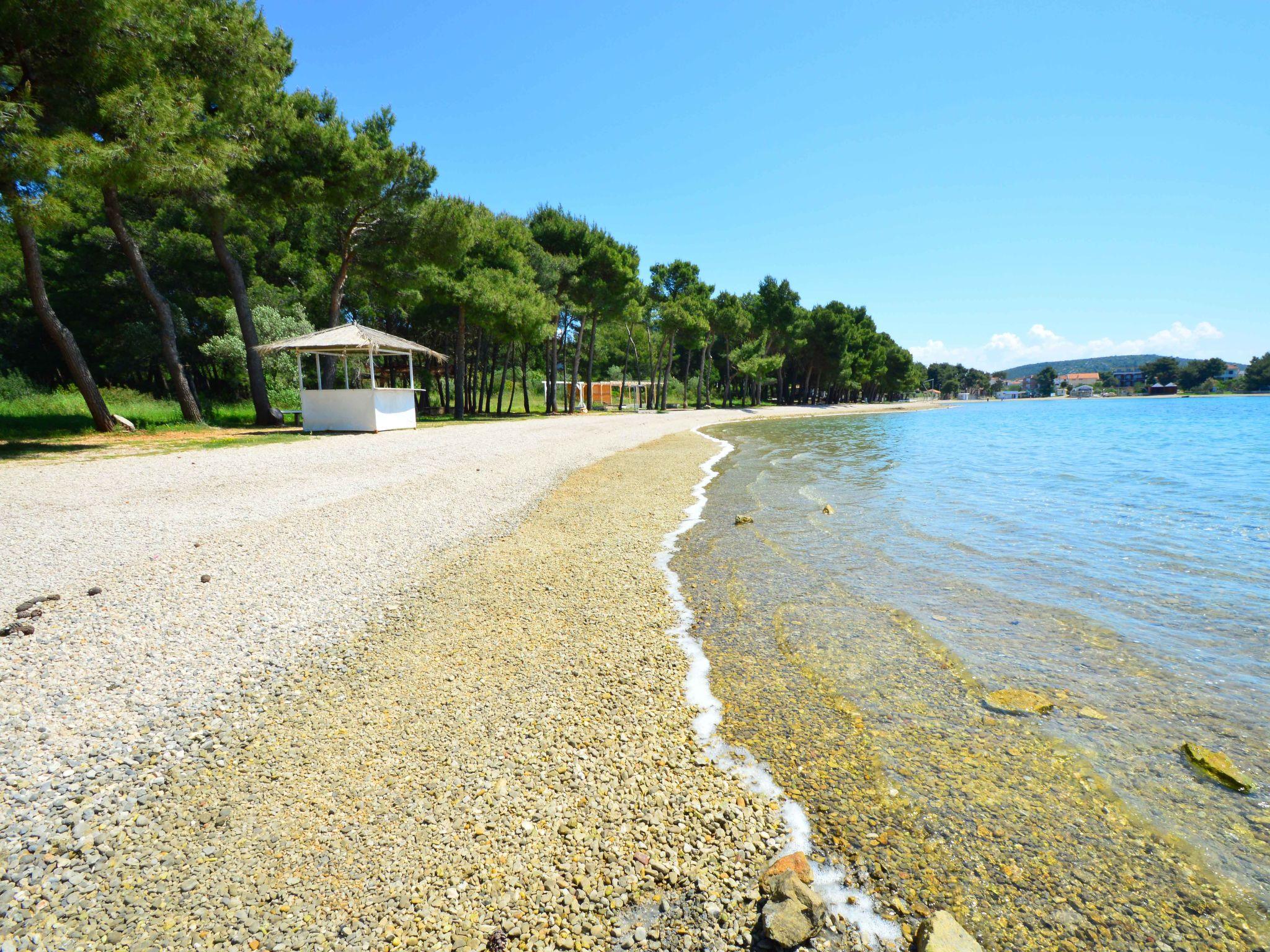 Photo 1 - Appartement en Pirovac avec terrasse et vues à la mer