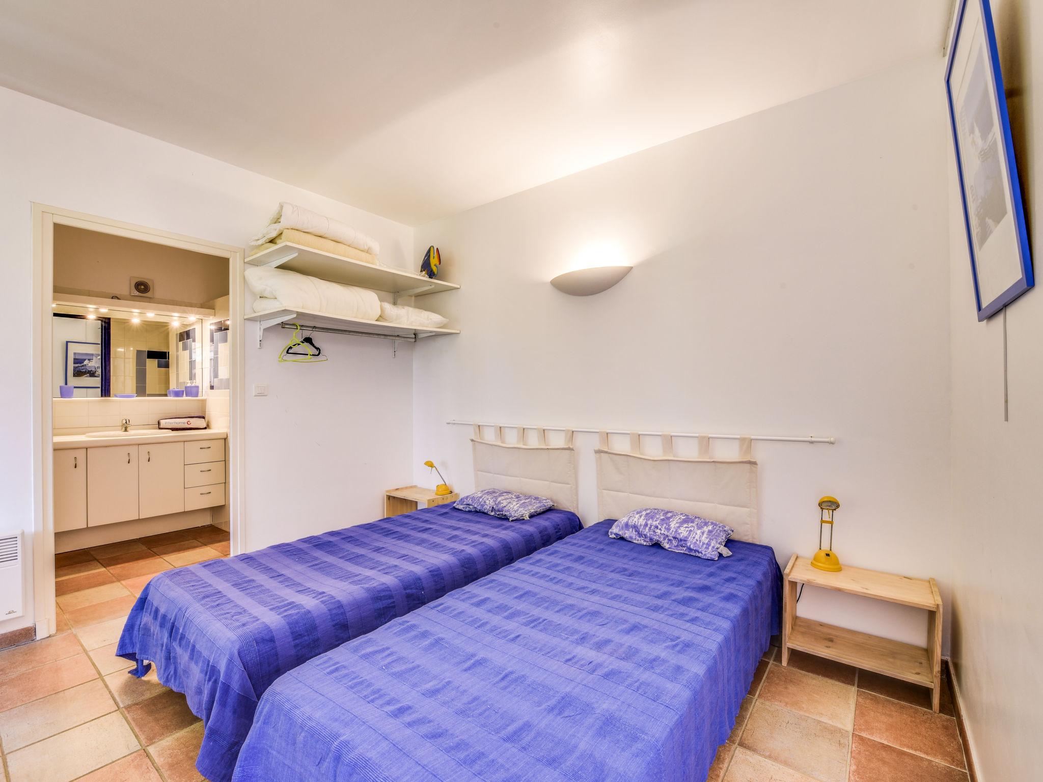 Foto 4 - Casa con 4 camere da letto a La Croix-Valmer con piscina privata e vista mare