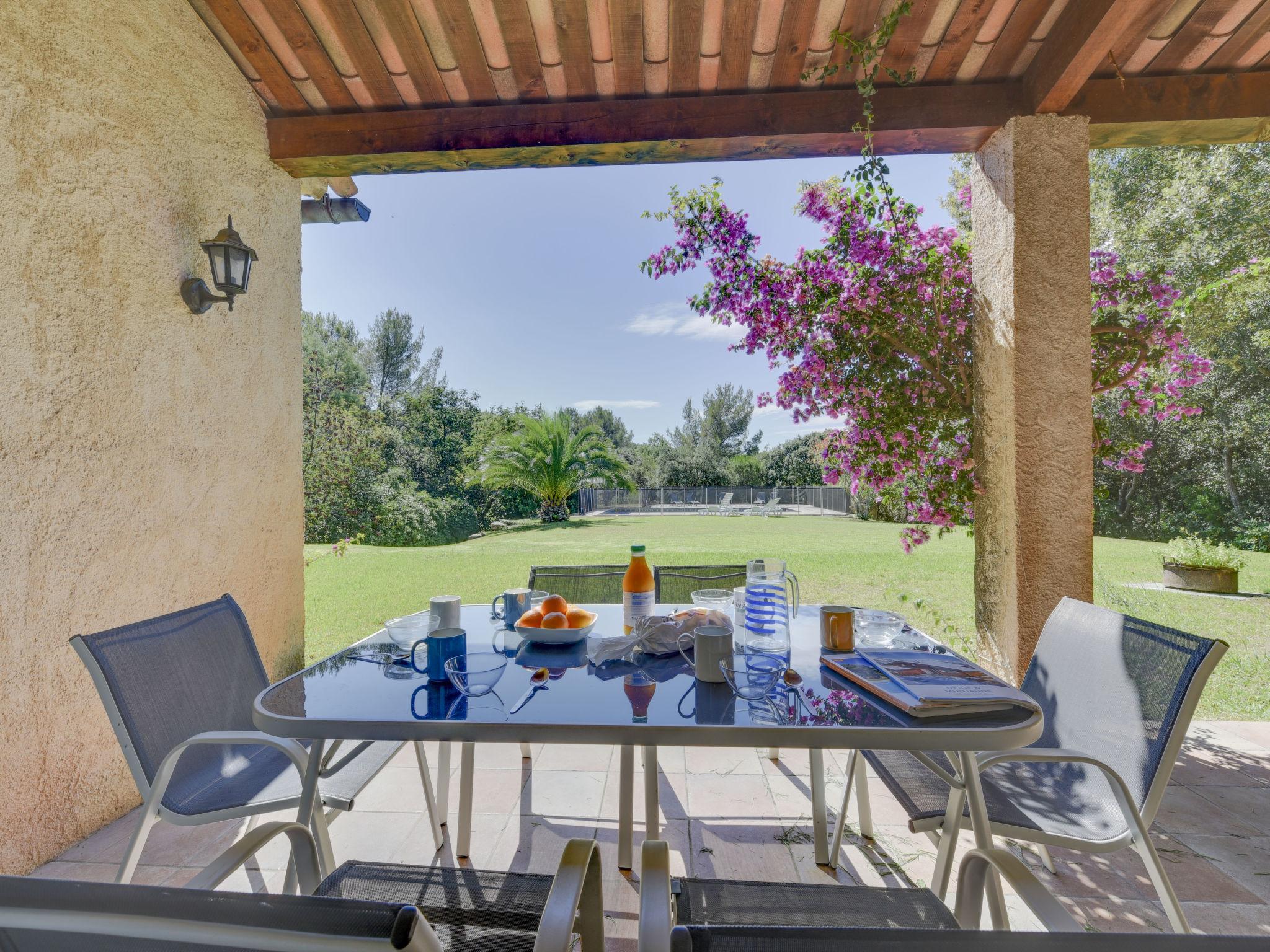 Photo 24 - Maison de 4 chambres à La Croix-Valmer avec piscine privée et jardin