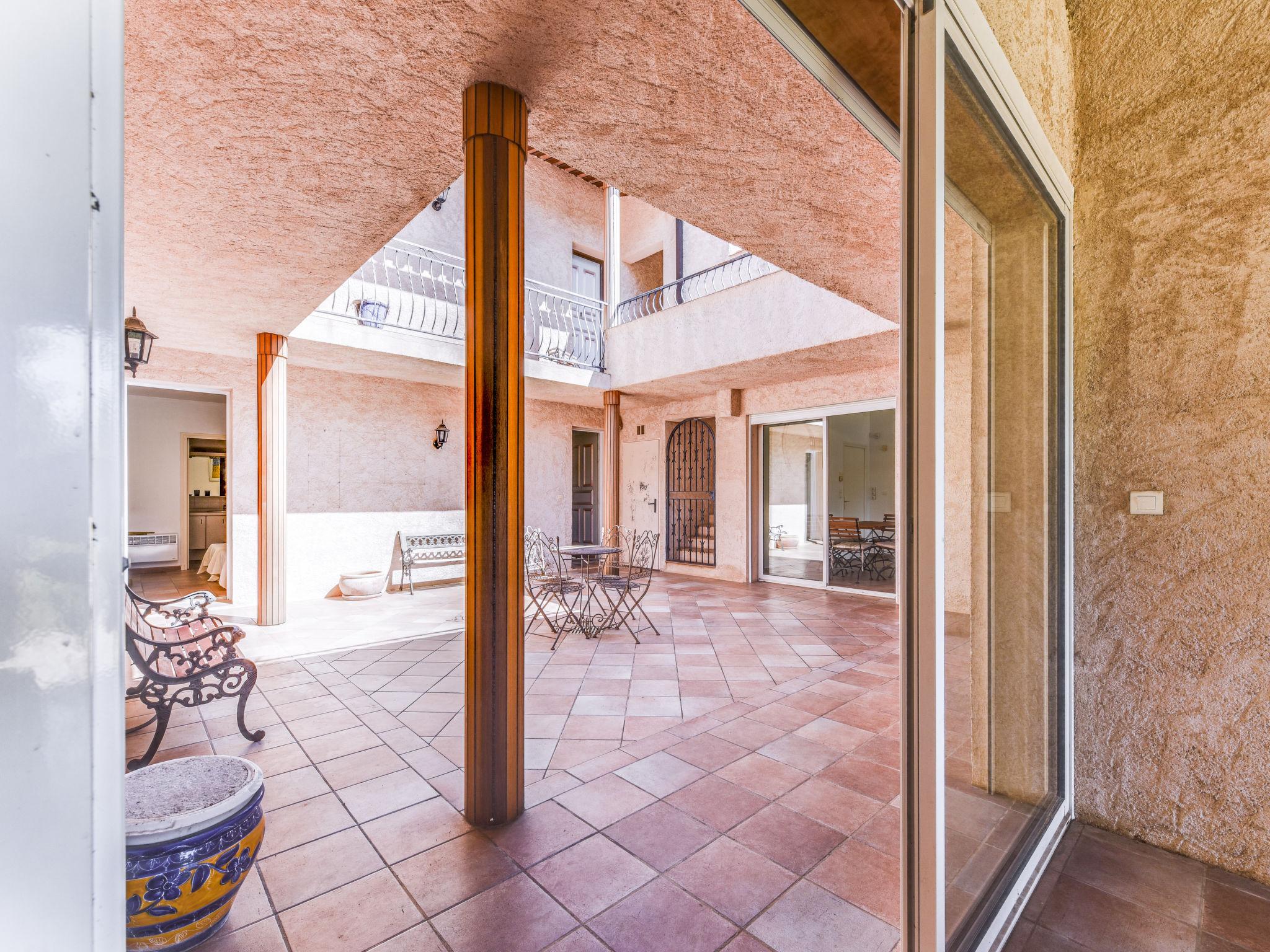 Photo 20 - Maison de 4 chambres à La Croix-Valmer avec piscine privée et jardin