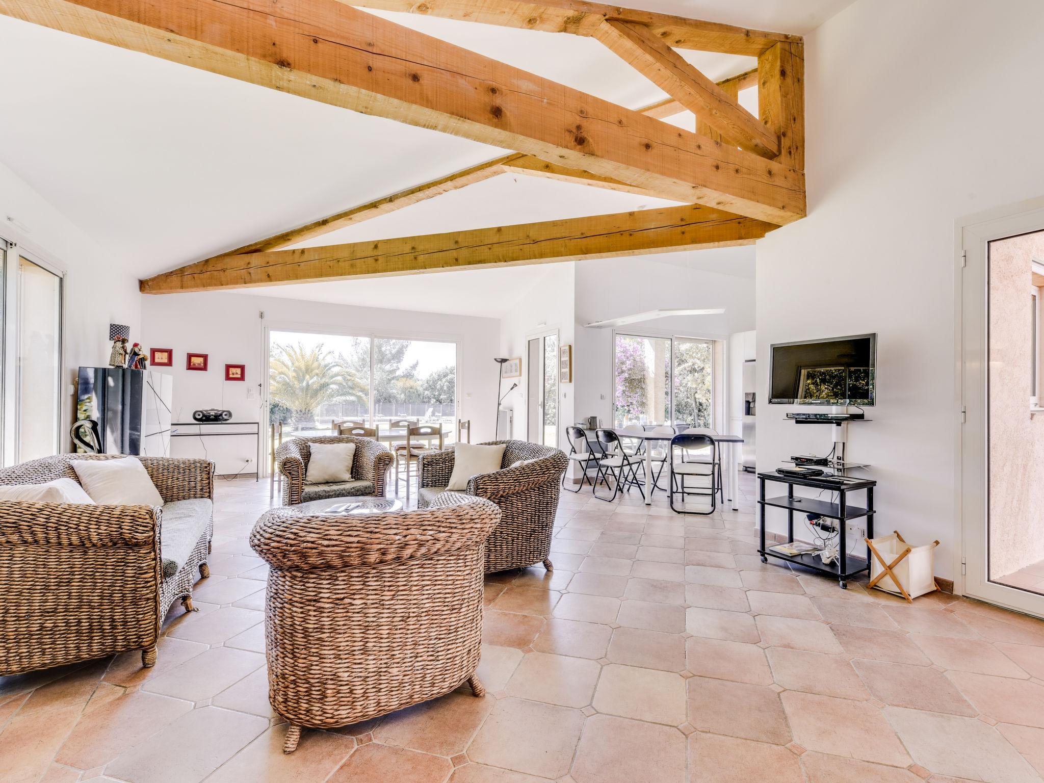 Photo 6 - Maison de 4 chambres à La Croix-Valmer avec piscine privée et jardin