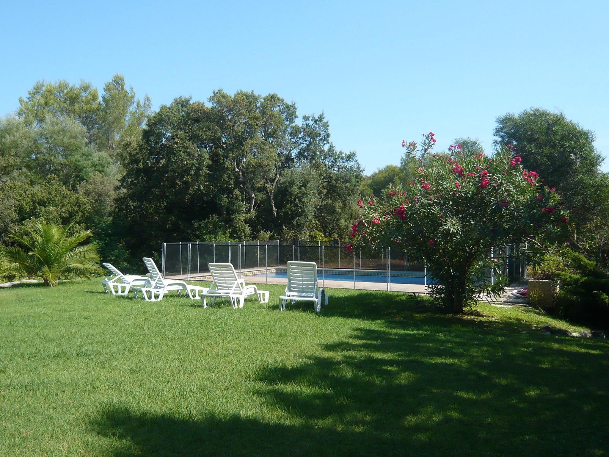 Foto 26 - Casa de 4 quartos em La Croix-Valmer com piscina privada e jardim