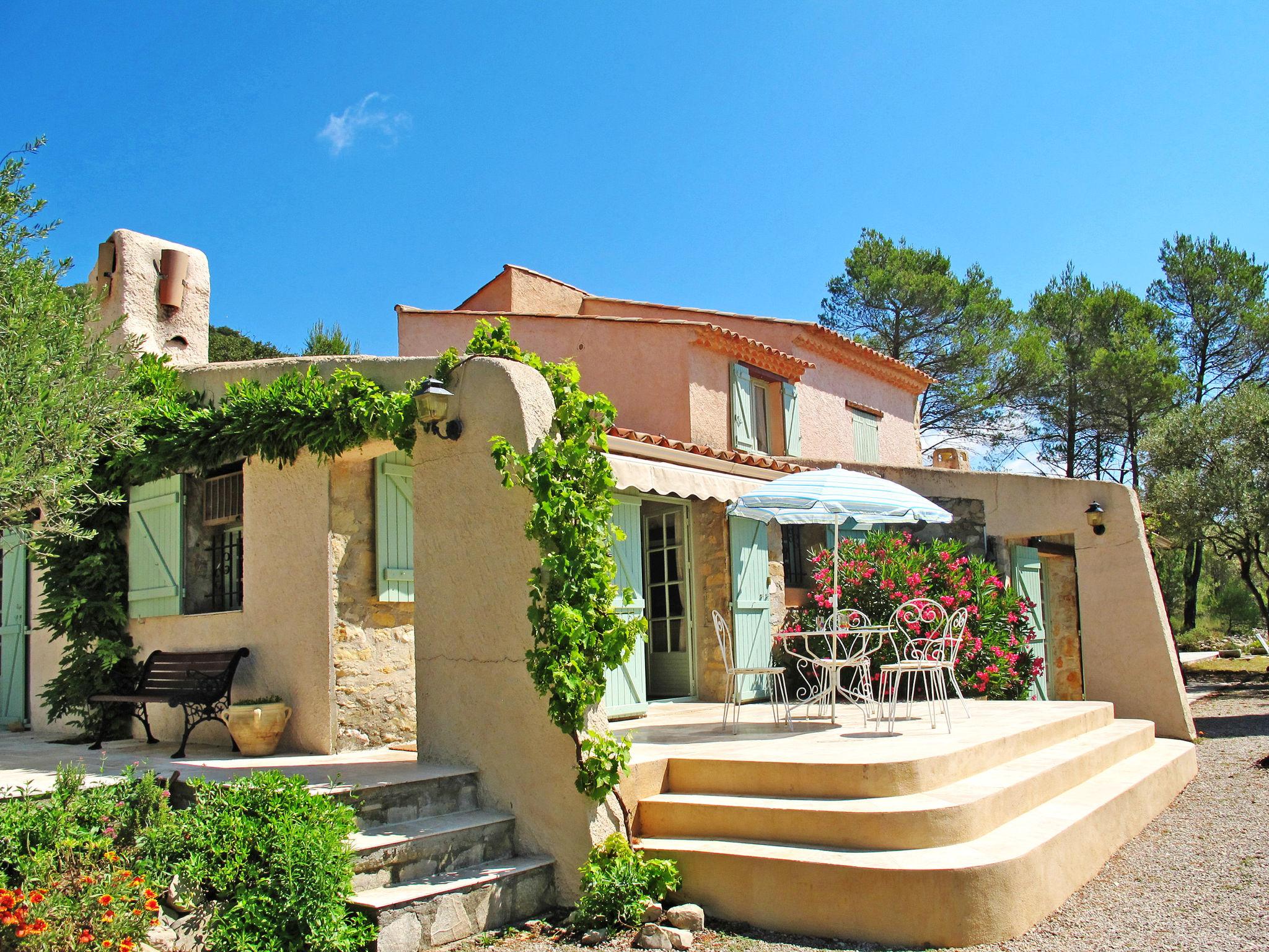 Foto 1 - Casa de 4 quartos em Forcalqueiret com piscina privada e jardim