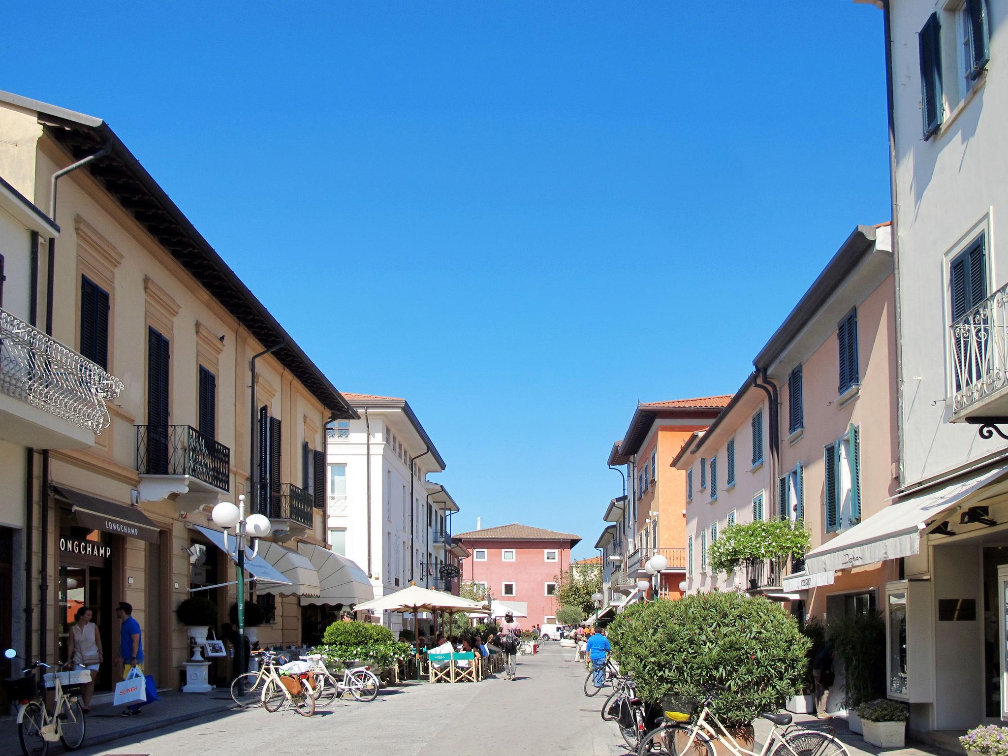 Foto 15 - Casa de 2 quartos em Forte dei Marmi com jardim e terraço