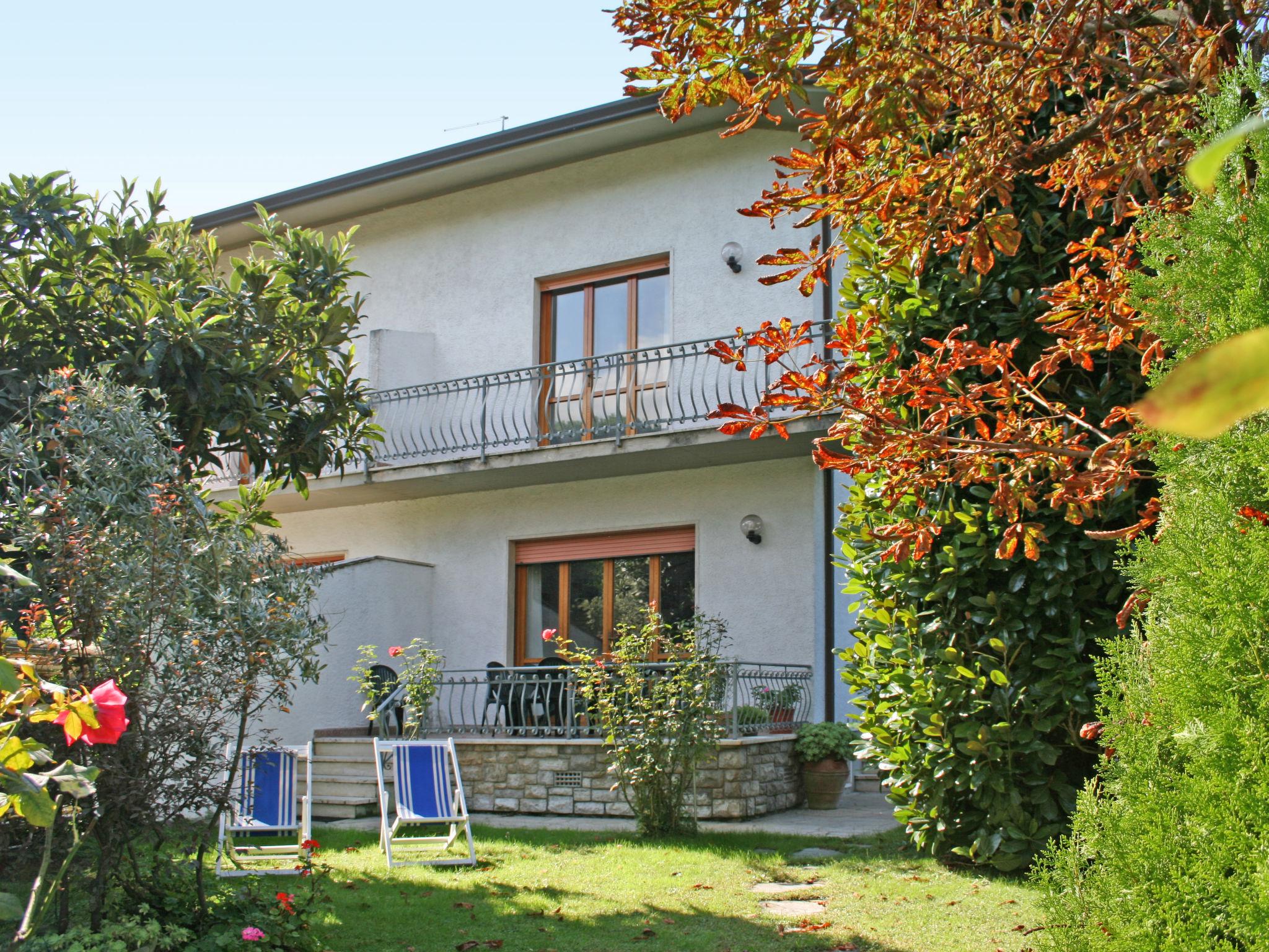 Photo 2 - Maison de 4 chambres à Forte dei Marmi avec jardin et vues à la mer