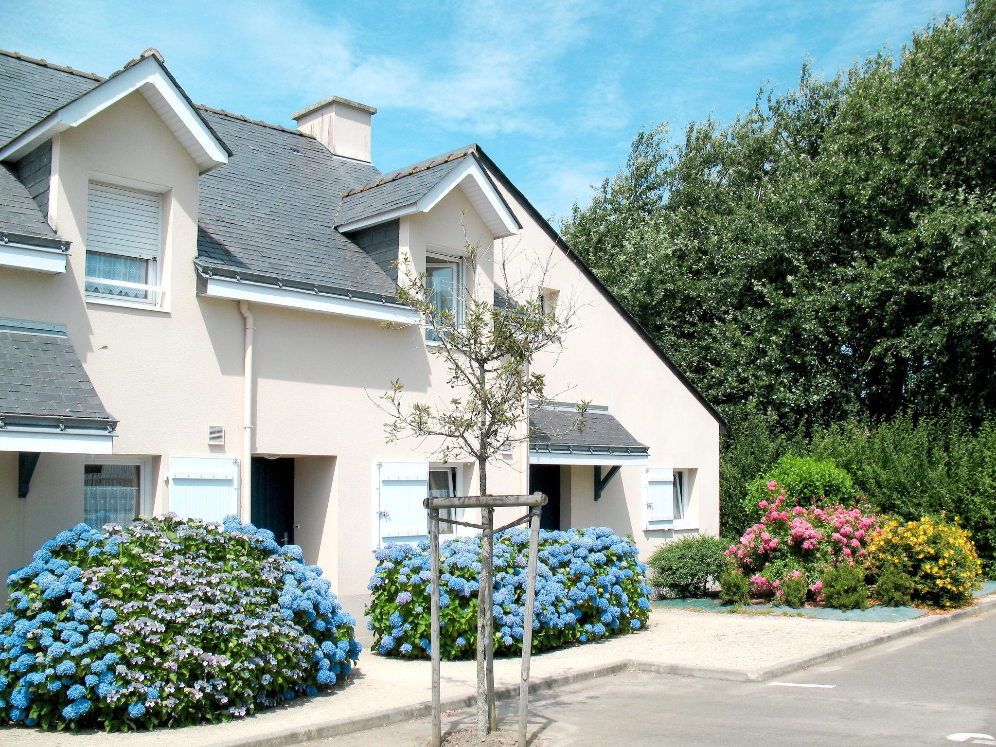 Foto 1 - Haus mit 2 Schlafzimmern in Pénestin mit schwimmbad und blick aufs meer