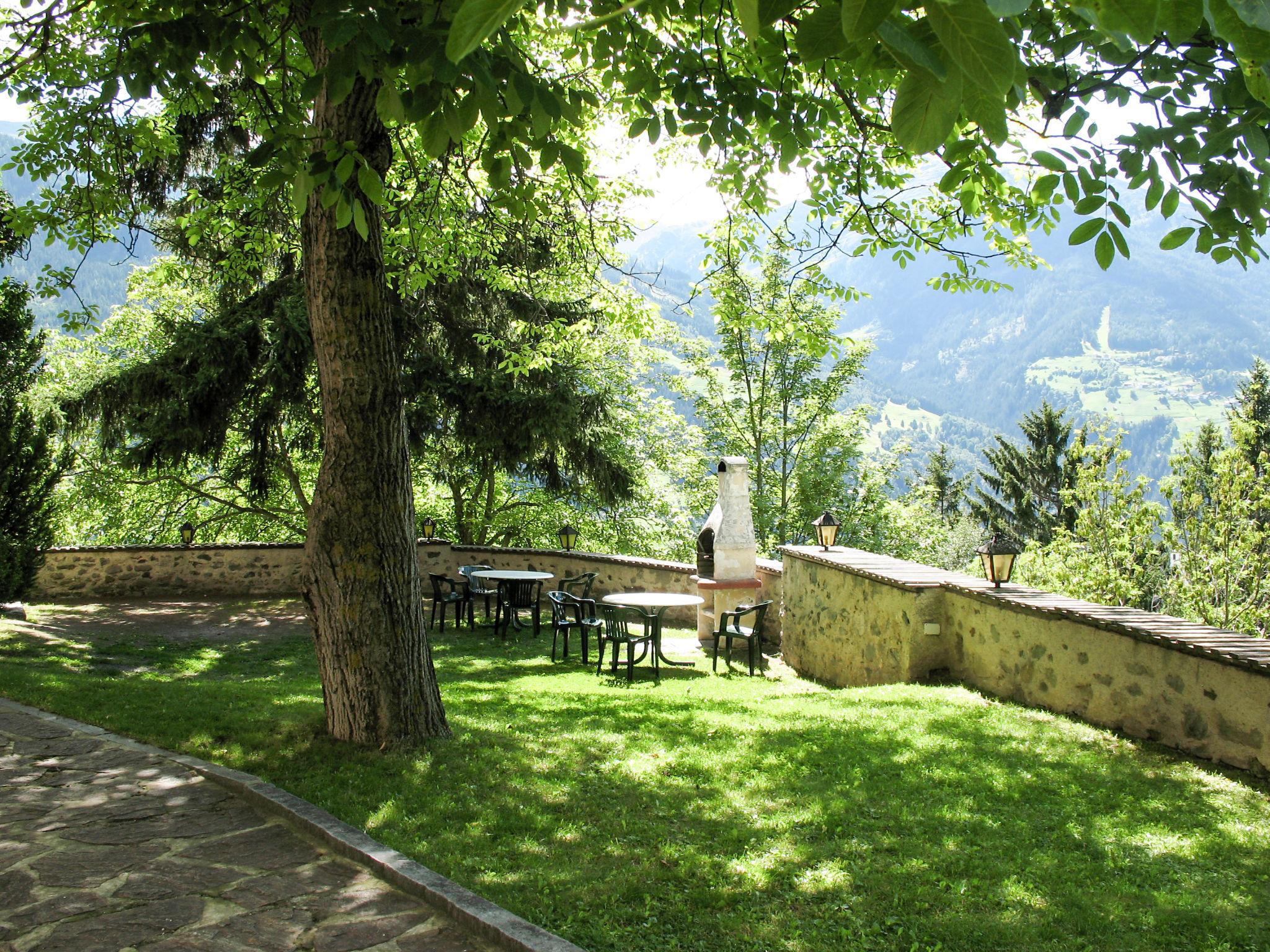 Photo 16 - Appartement de 2 chambres à Fließ avec jardin et vues sur la montagne