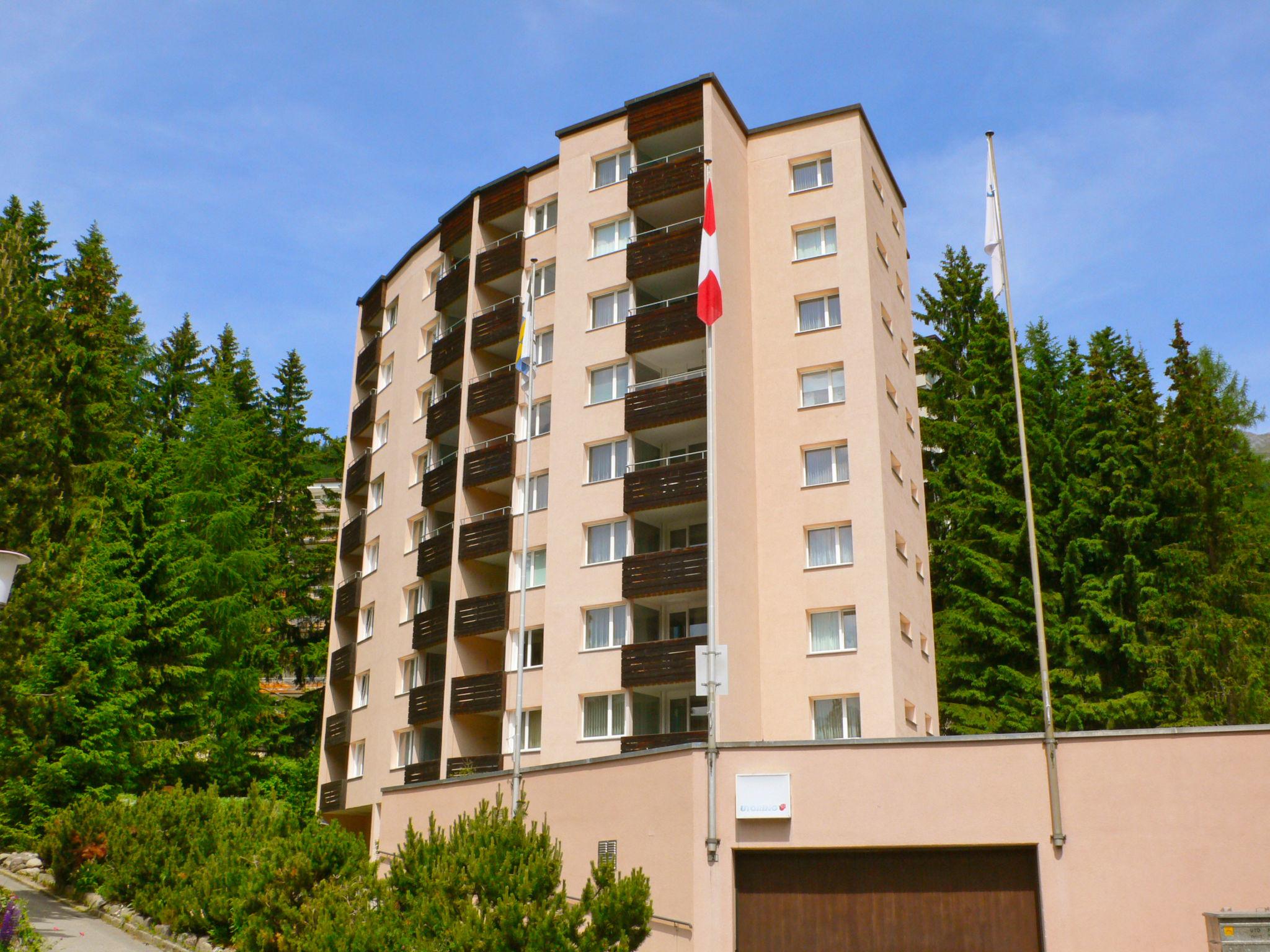 Foto 1 - Apartamento en Davos con sauna y vistas a la montaña