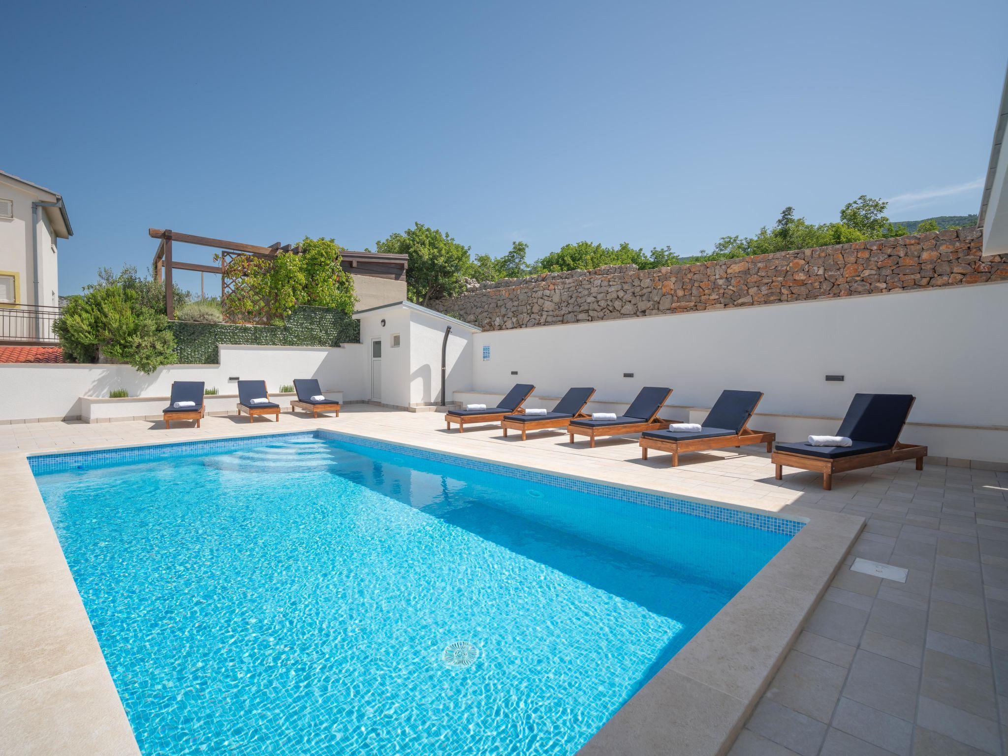 Photo 1 - Maison de 8 chambres à Novi Vinodolski avec piscine privée et terrasse