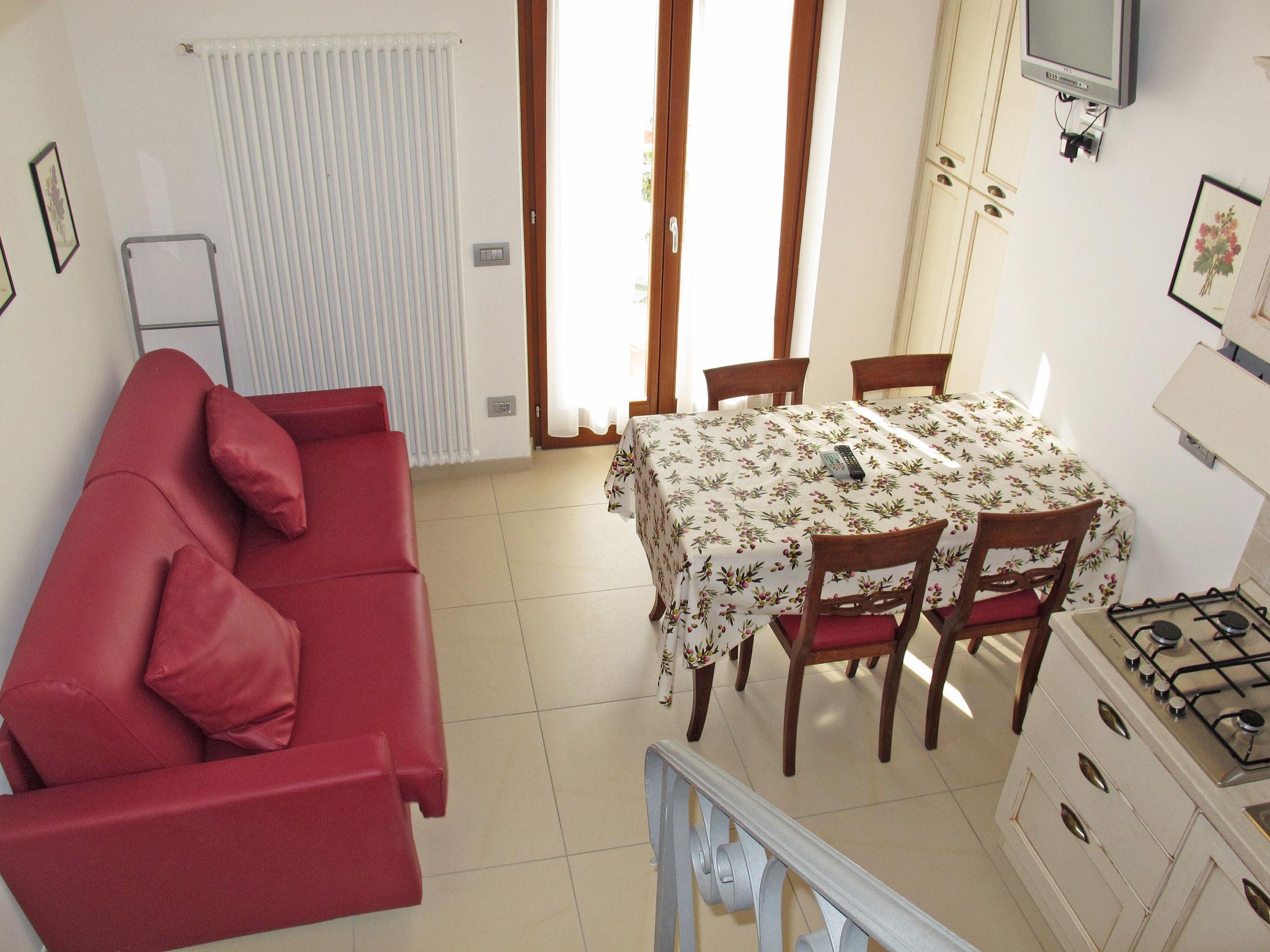 Photo 6 - 1 bedroom Apartment in Brenzone sul Garda with terrace and mountain view