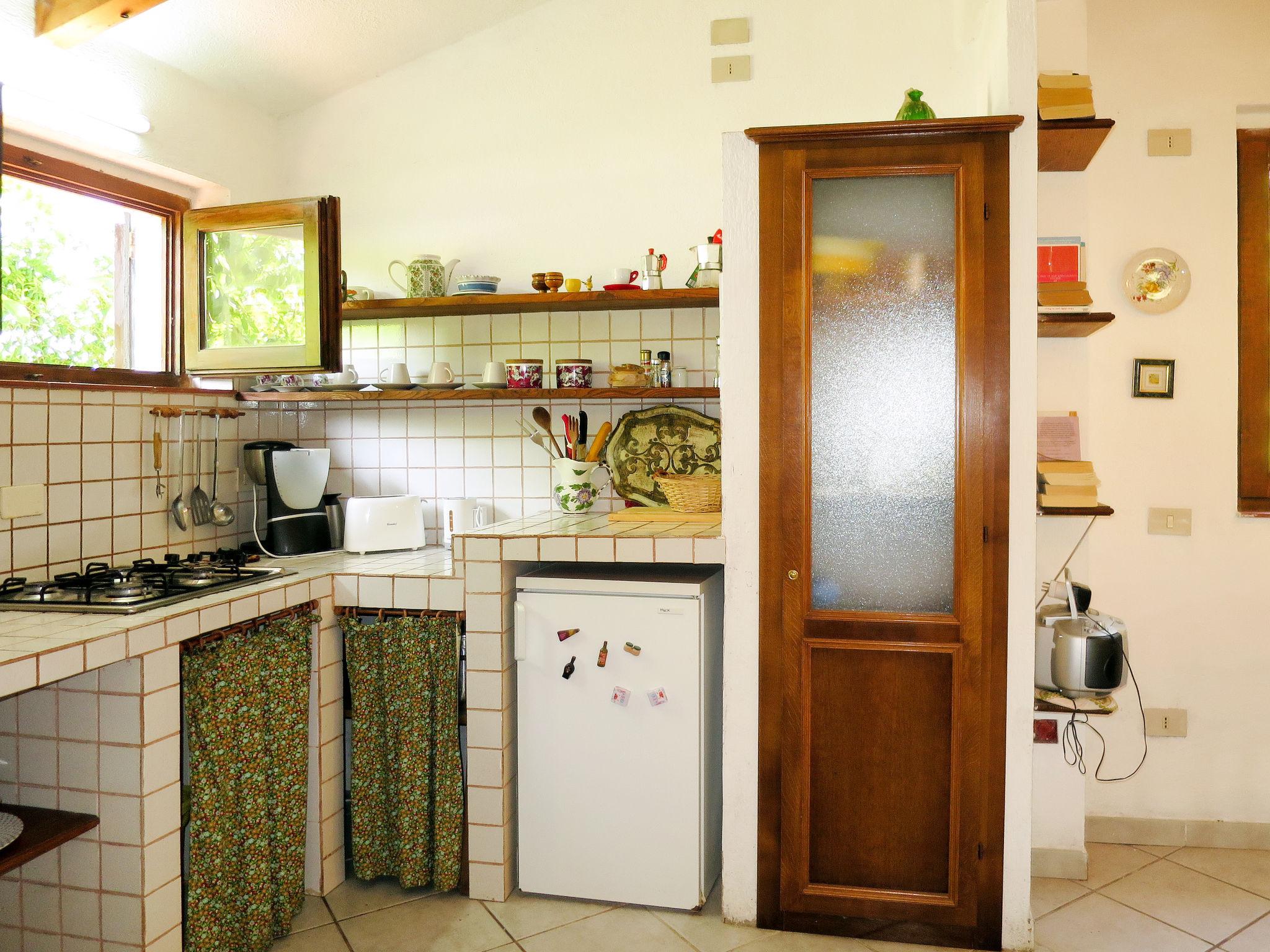 Photo 7 - Maison de 1 chambre à Montieri avec jardin et terrasse