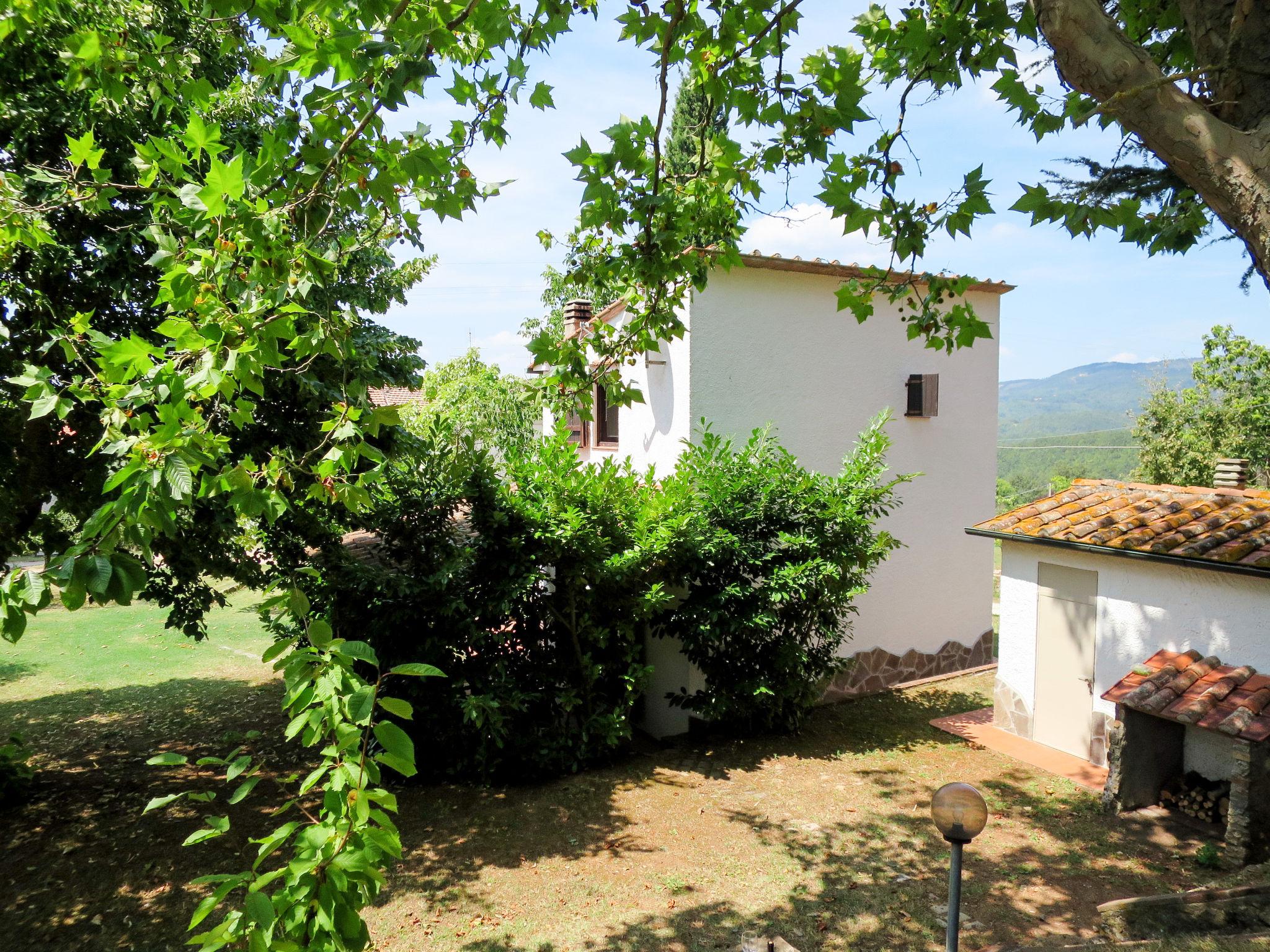 Foto 20 - Haus mit 1 Schlafzimmer in Montieri mit garten und terrasse