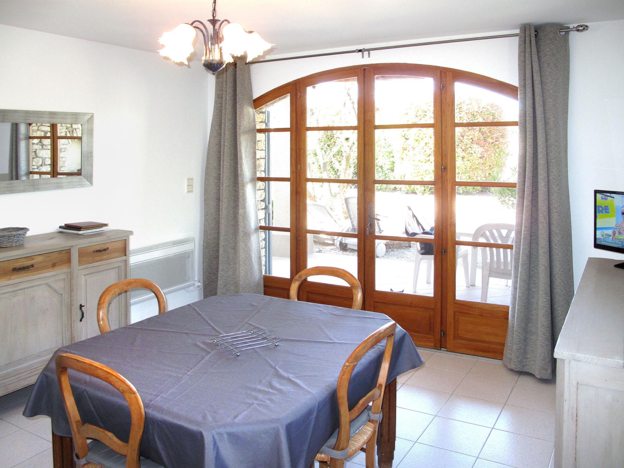 Photo 7 - 2 bedroom Apartment in Velleron with swimming pool and terrace