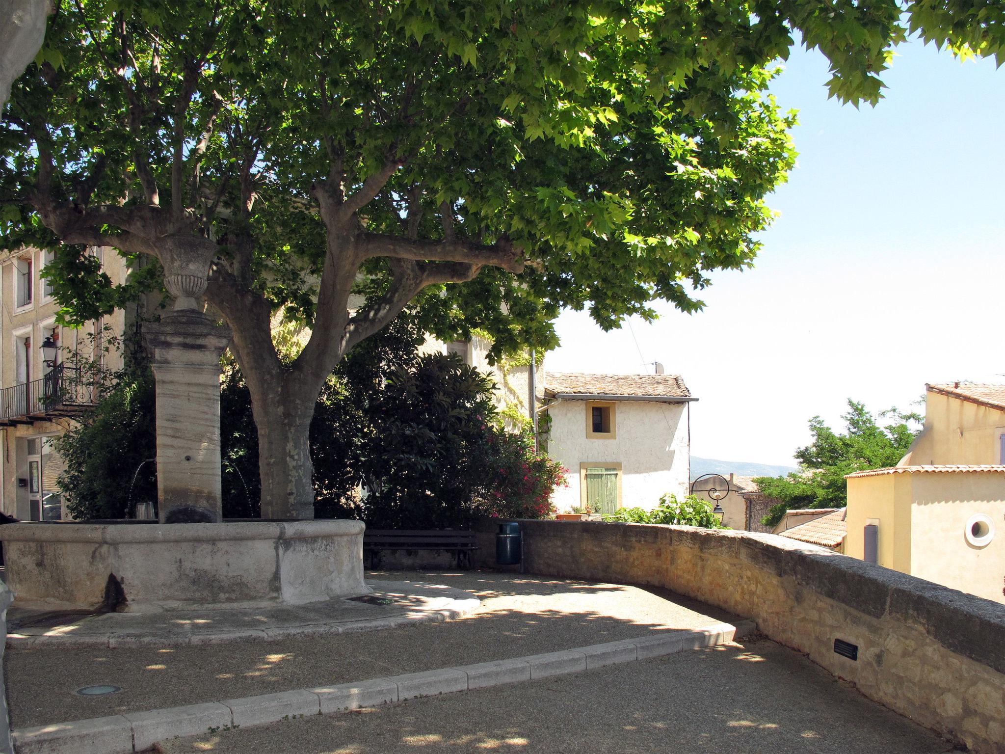 Foto 18 - Appartamento con 2 camere da letto a Velleron con piscina e giardino