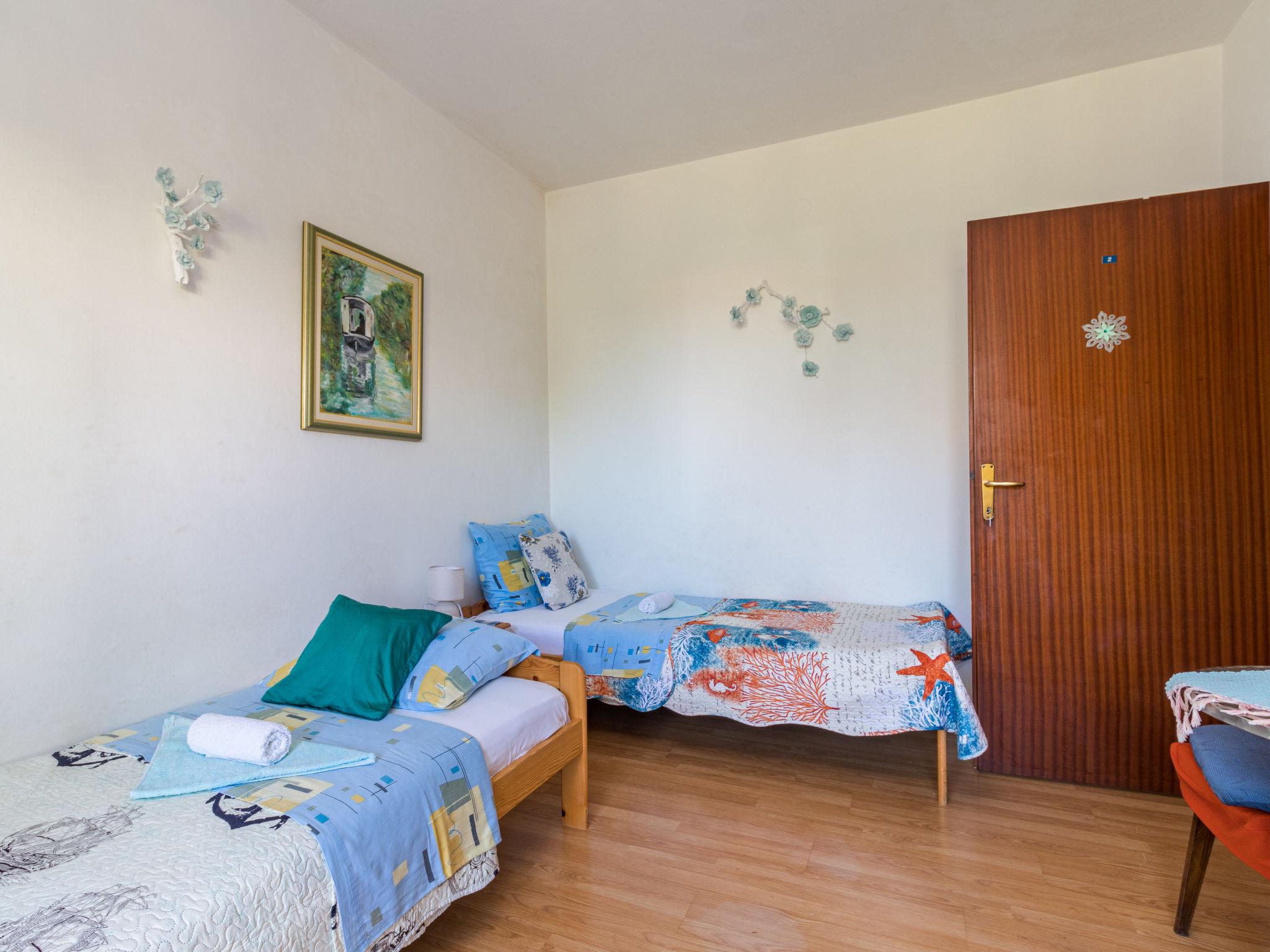Foto 6 - Appartamento con 2 camere da letto a Medulin con terrazza e vista mare
