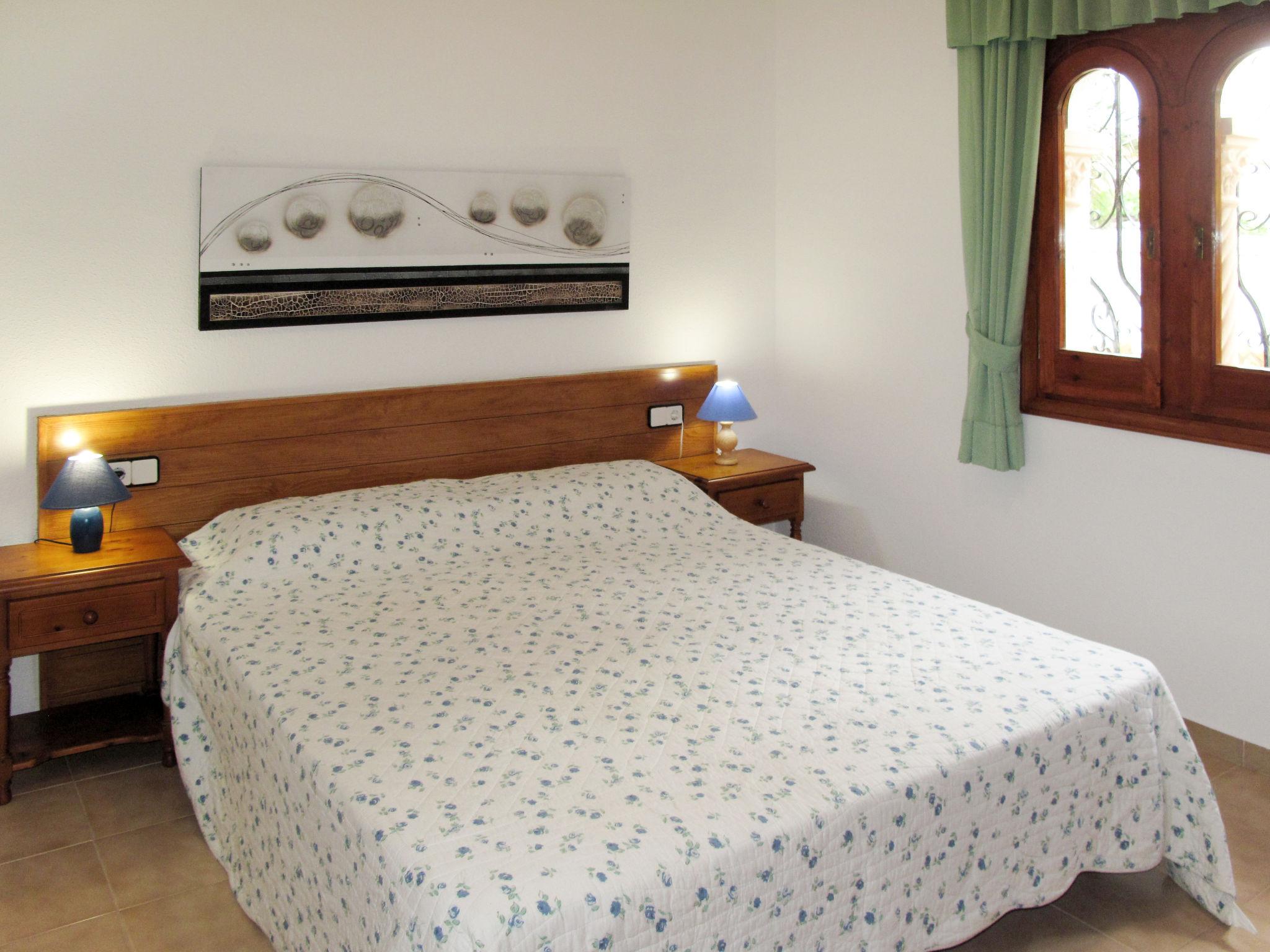 Photo 10 - 3 bedroom House in Mont-roig del Camp with private pool and garden