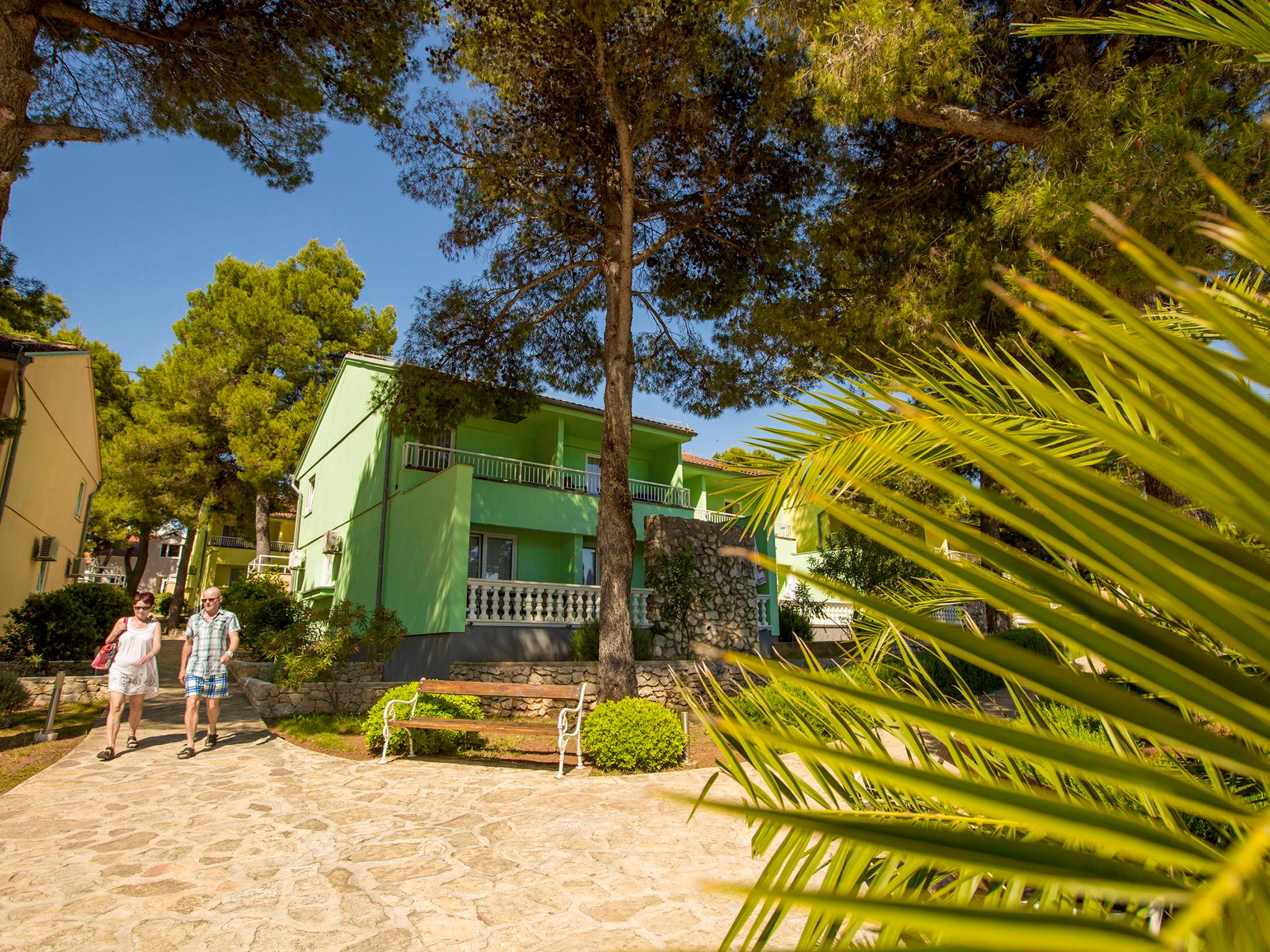 Photo 21 - Appartement de 2 chambres à Vodice avec piscine et vues à la mer