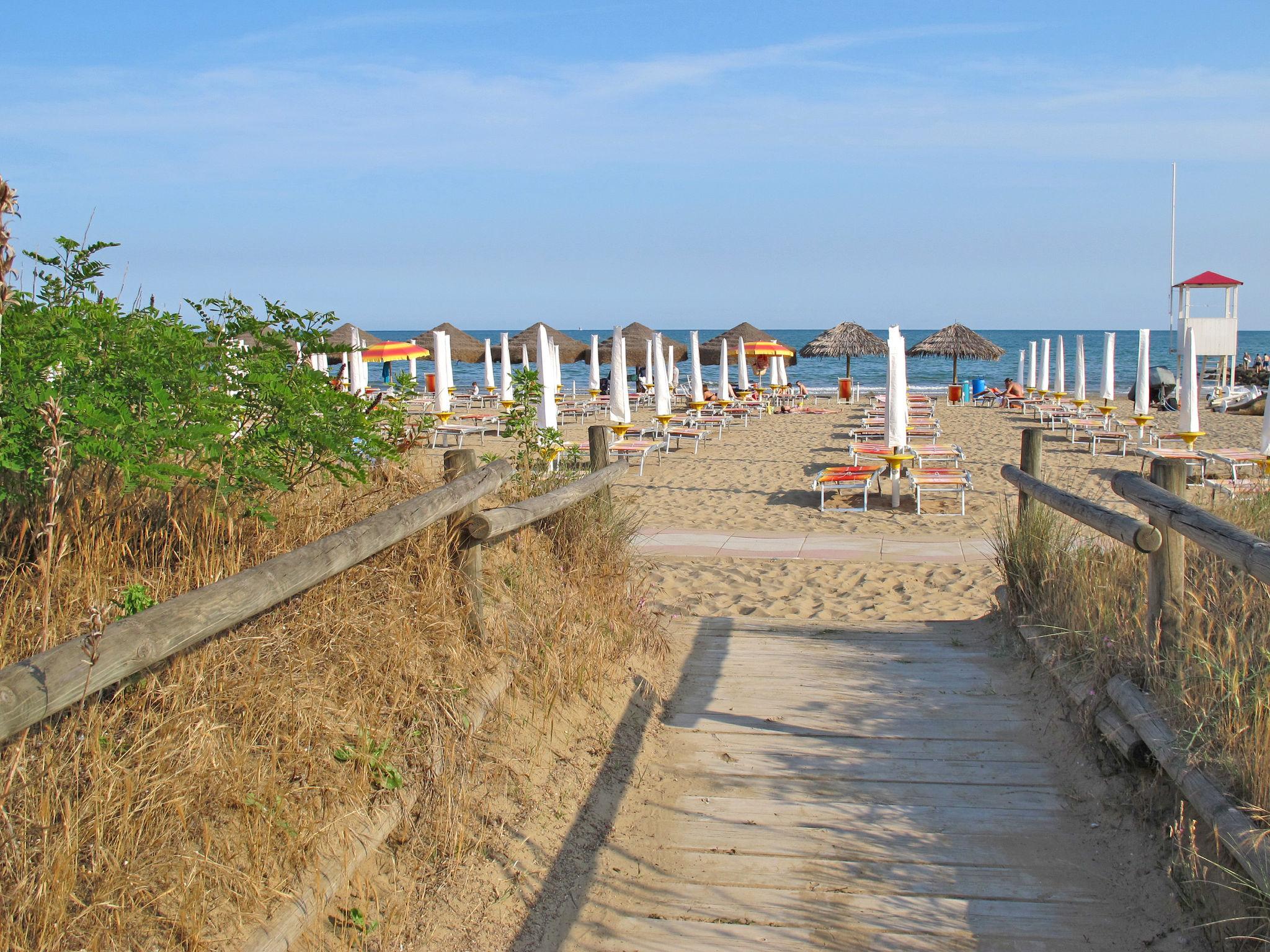 Photo 3 - Appartement de 2 chambres à Jesolo avec vues à la mer