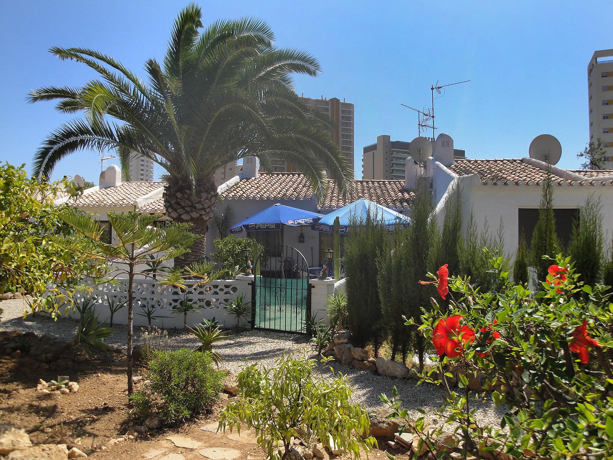 Foto 9 - Casa de 2 quartos em Calp com piscina e vistas do mar