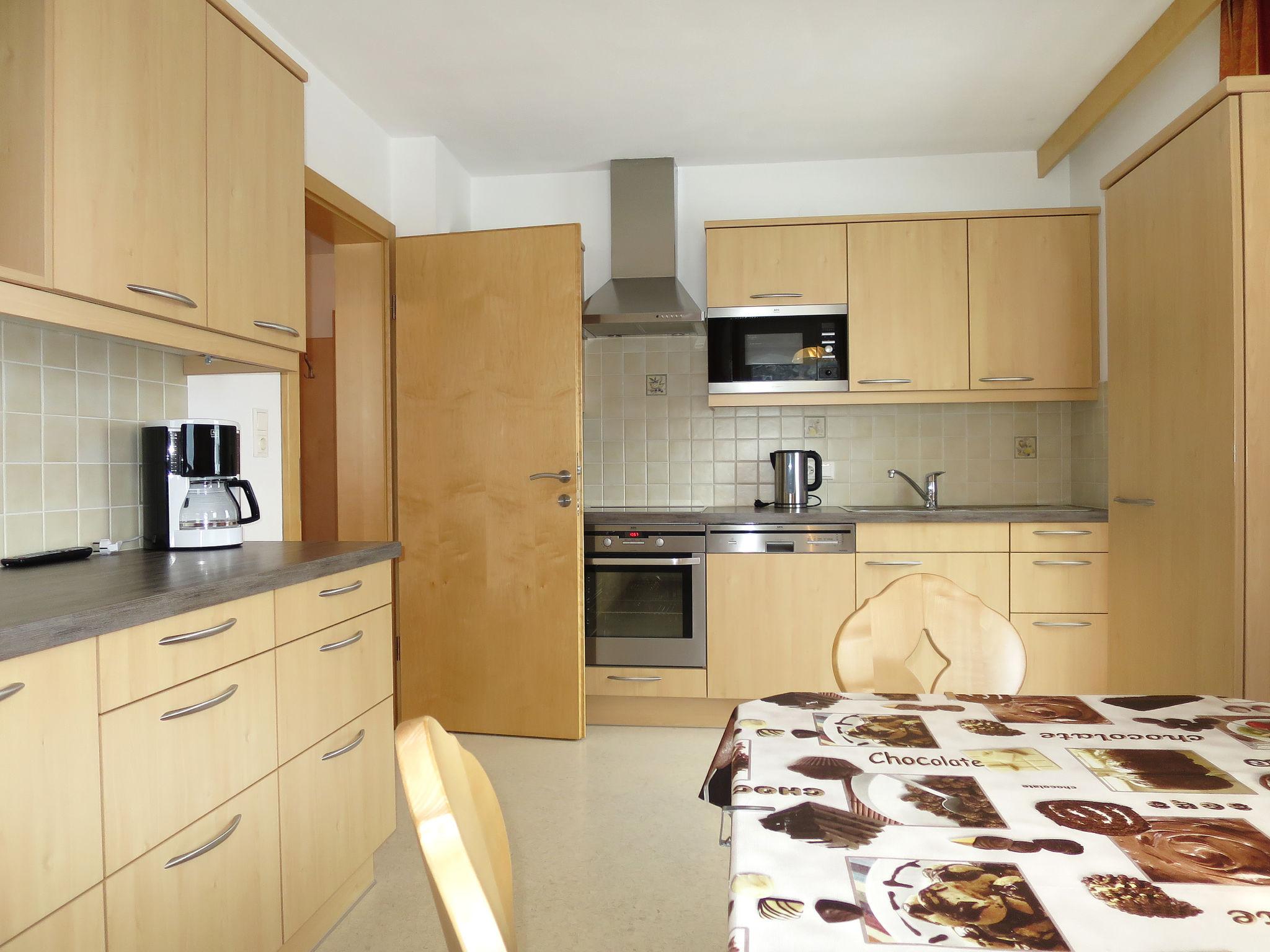 Foto 3 - Apartment mit 2 Schlafzimmern in Schwendau mit blick auf die berge