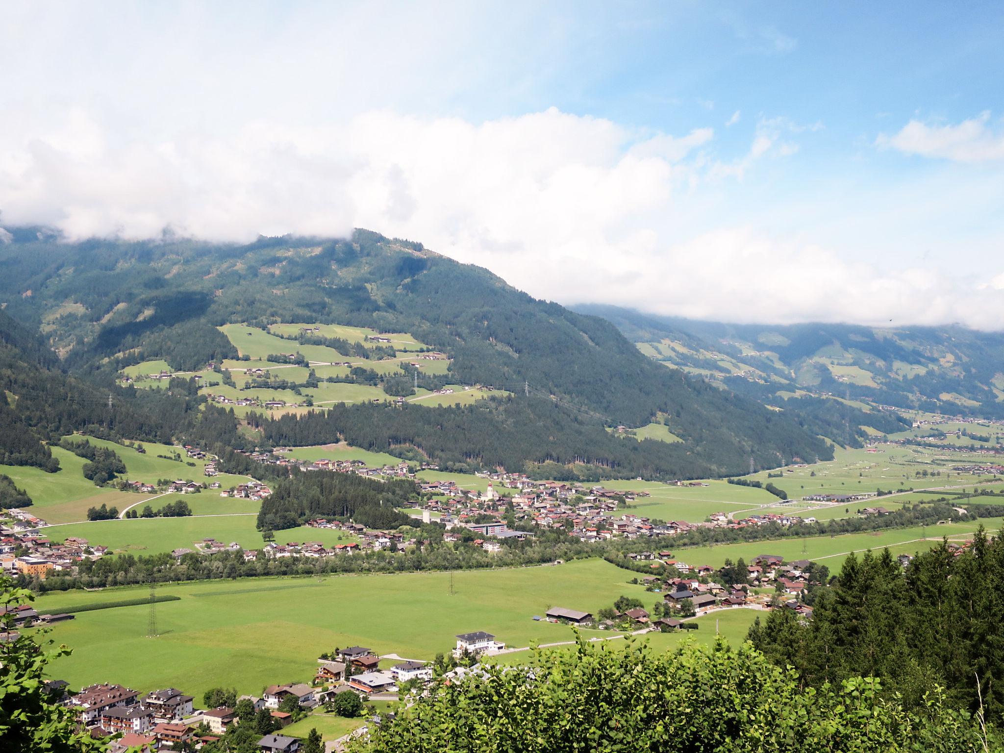 Photo 21 - Appartement de 1 chambre à Ried im Zillertal avec jardin