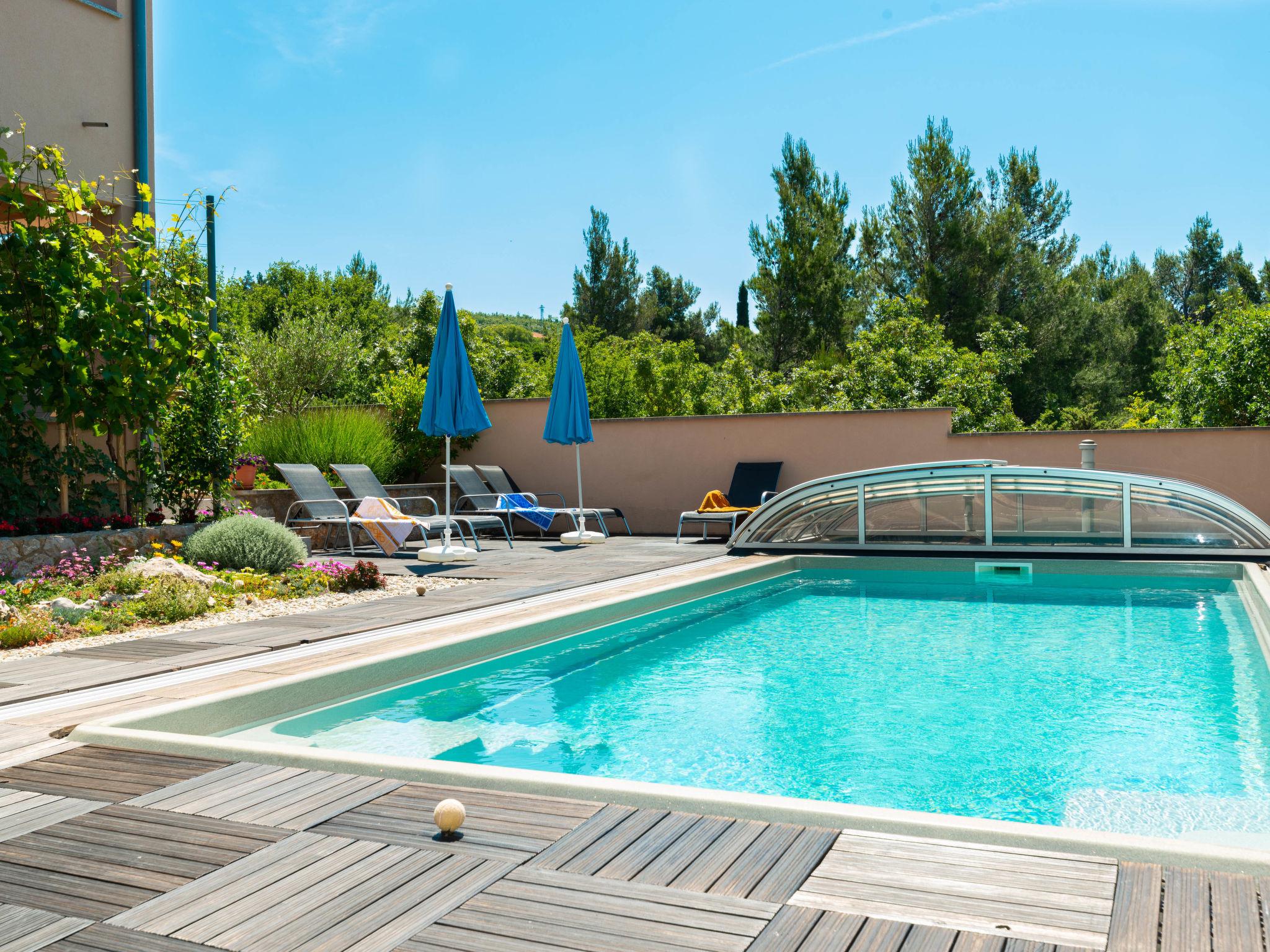 Photo 15 - Appartement de 2 chambres à Jasenice avec piscine et jardin