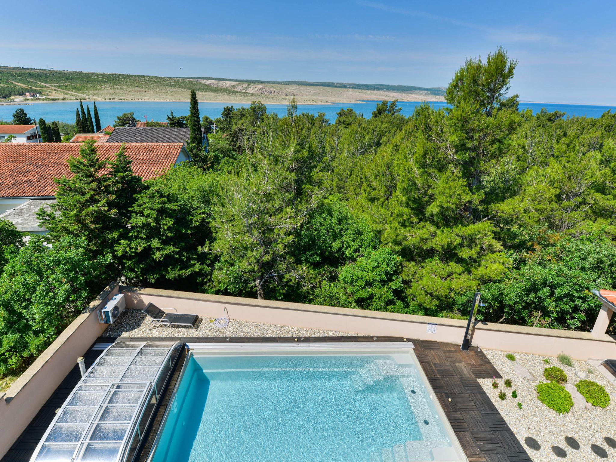 Foto 14 - Apartamento de 1 habitación en Jasenice con piscina y vistas al mar