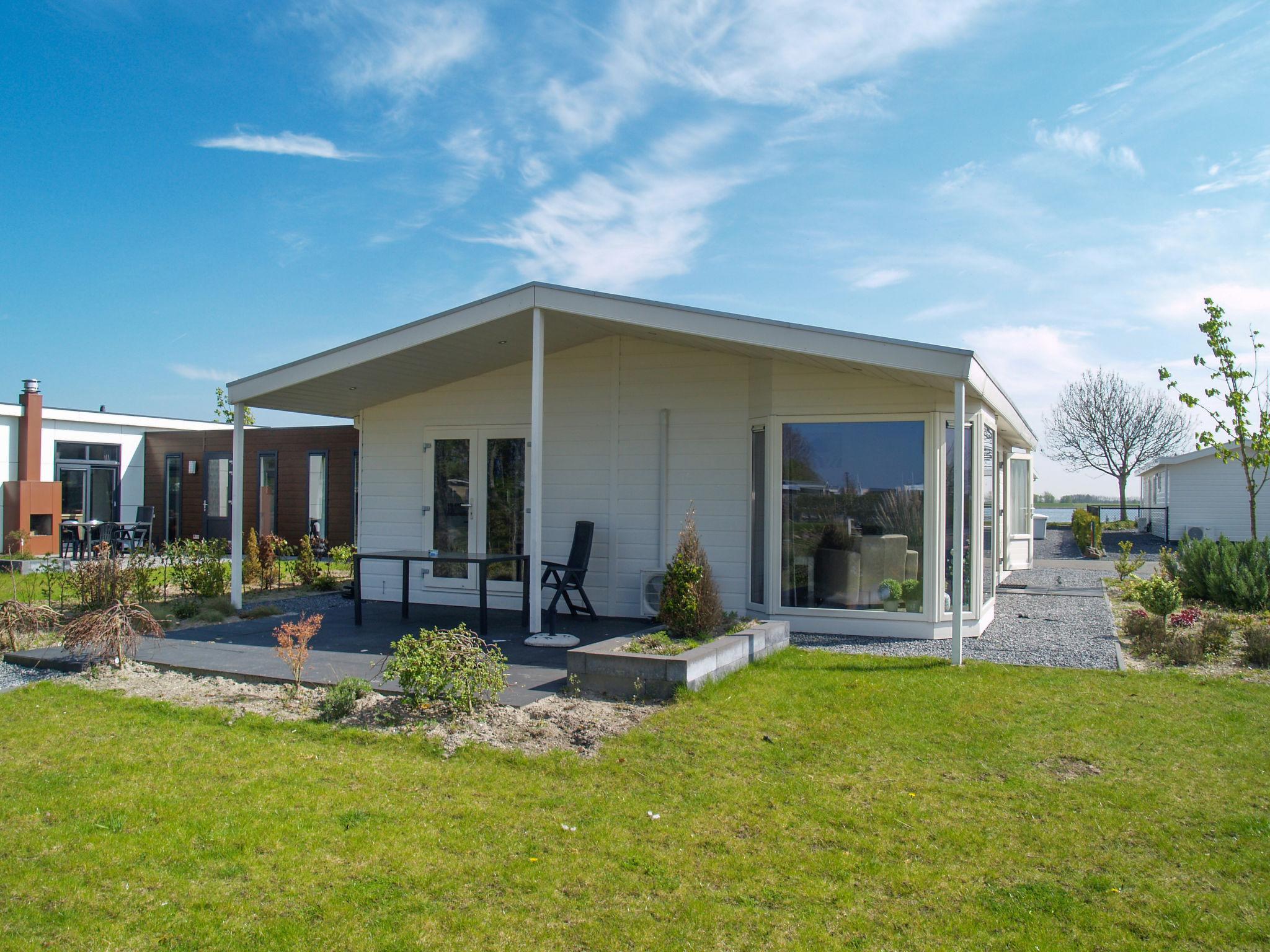 Foto 43 - Casa de 3 habitaciones en West-Graftdijk con terraza