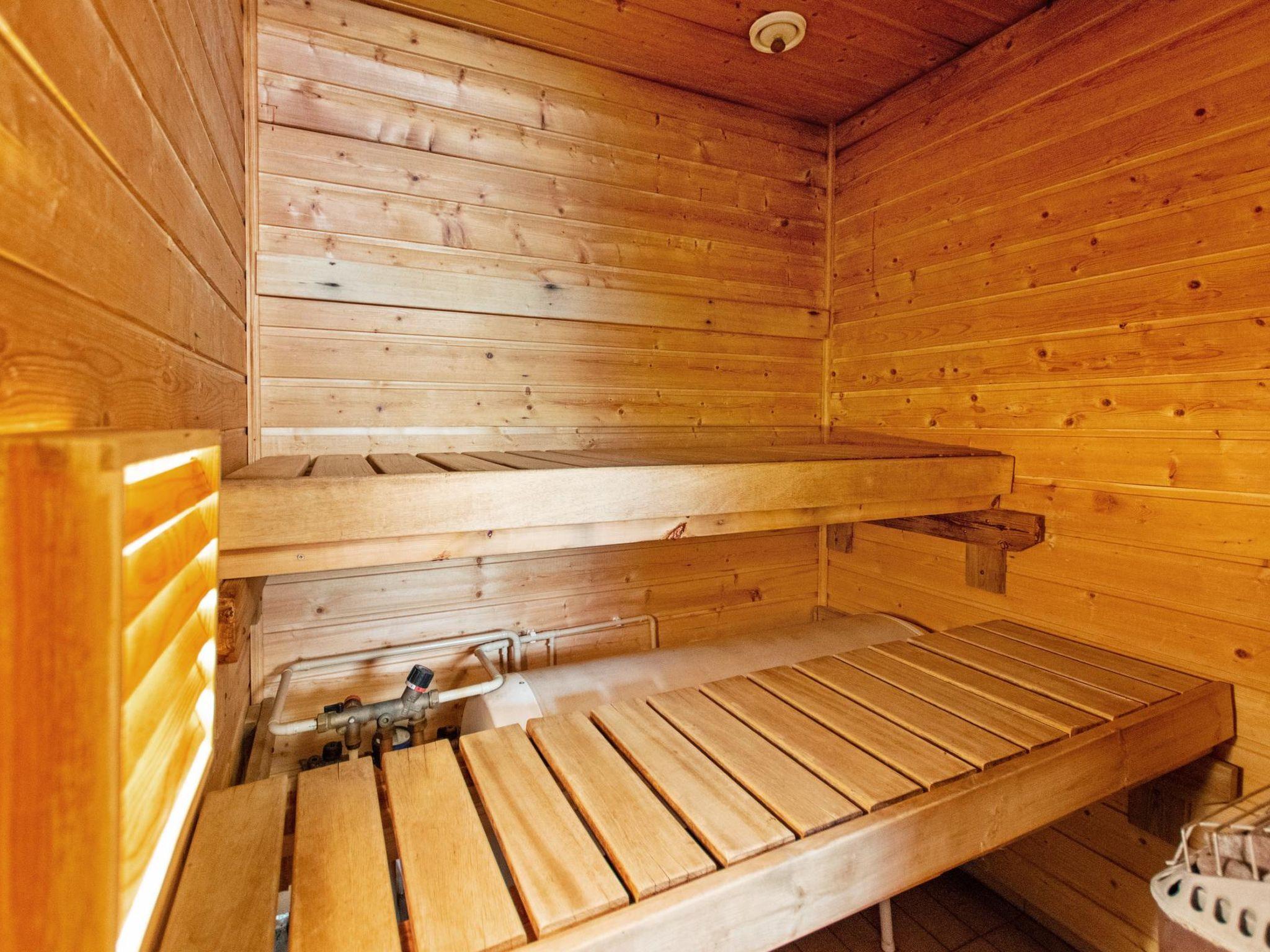 Photo 14 - 1 bedroom House in Hyrynsalmi with sauna