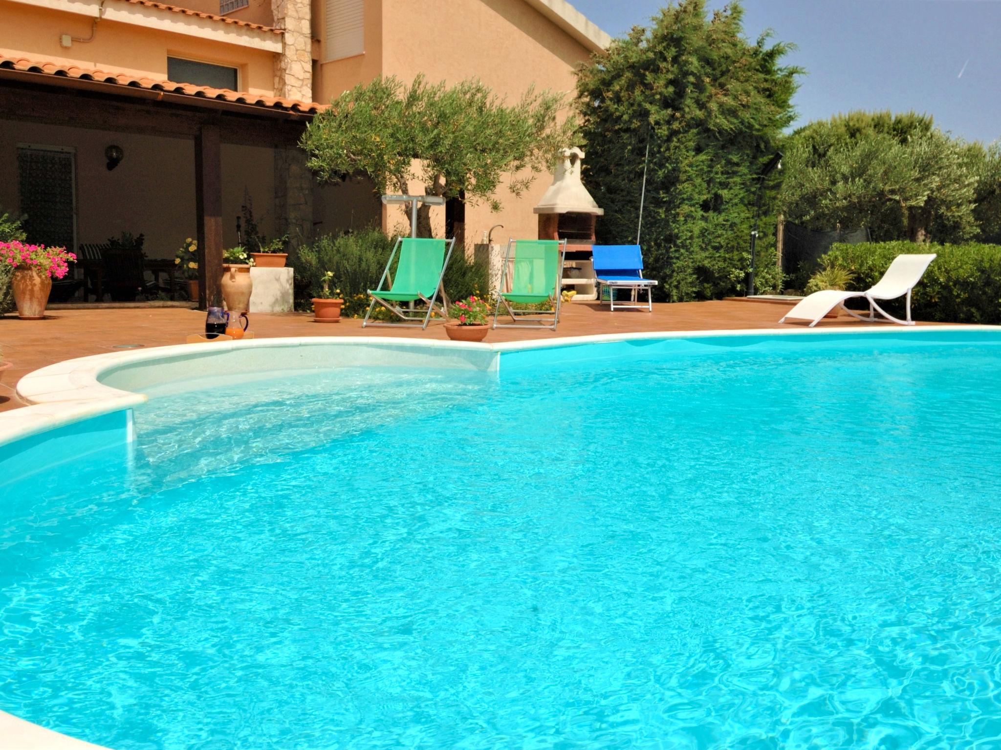 Photo 16 - Maison de 4 chambres à Buseto Palizzolo avec piscine privée et vues à la mer