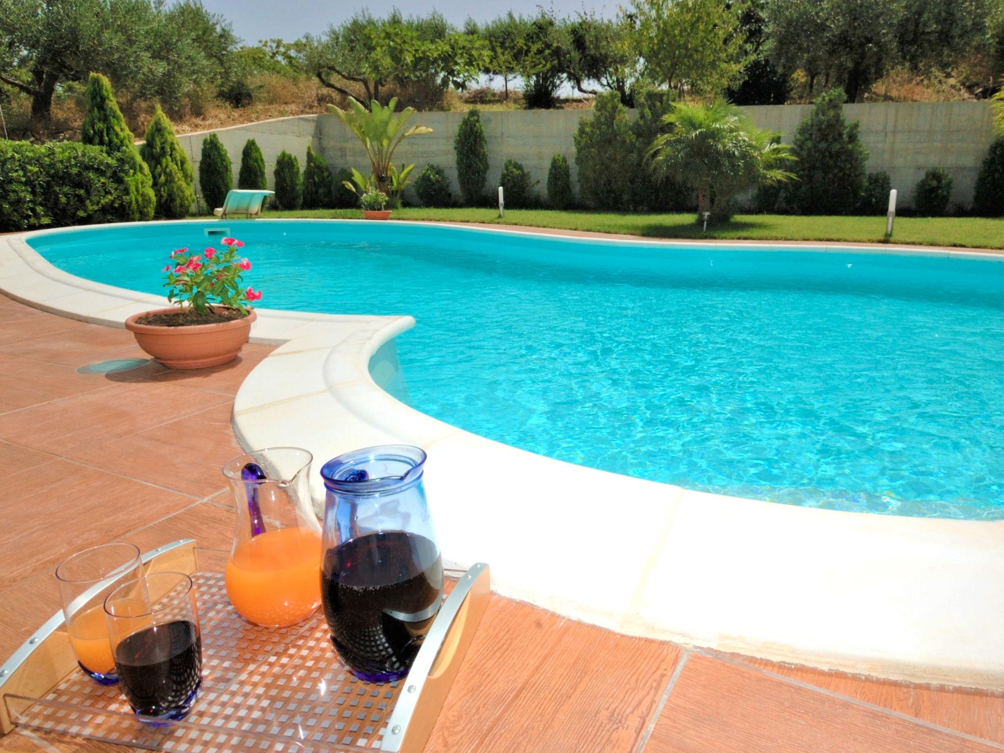 Photo 18 - Maison de 4 chambres à Buseto Palizzolo avec piscine privée et vues à la mer